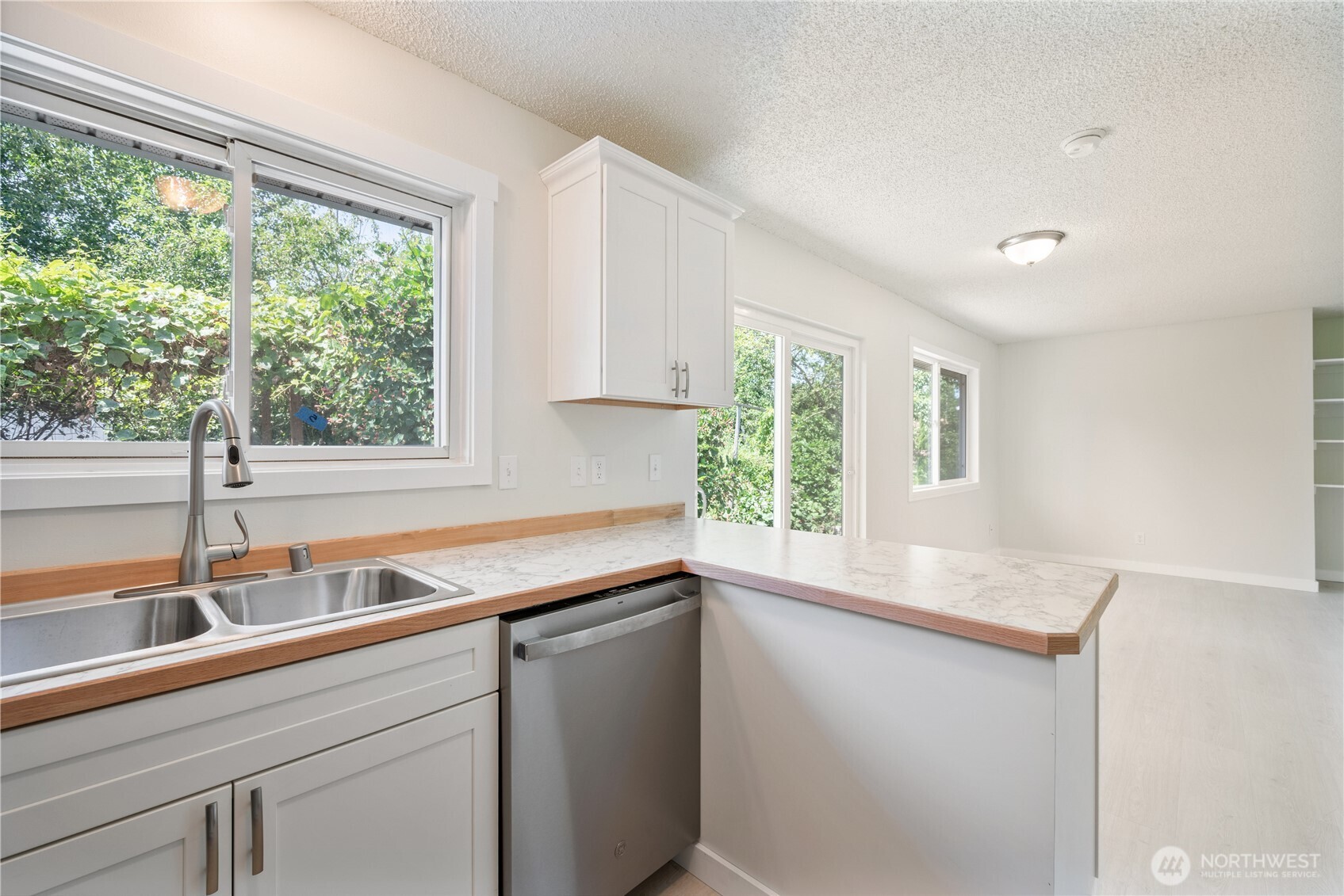 1703 33rd Avenue Property Photo 8