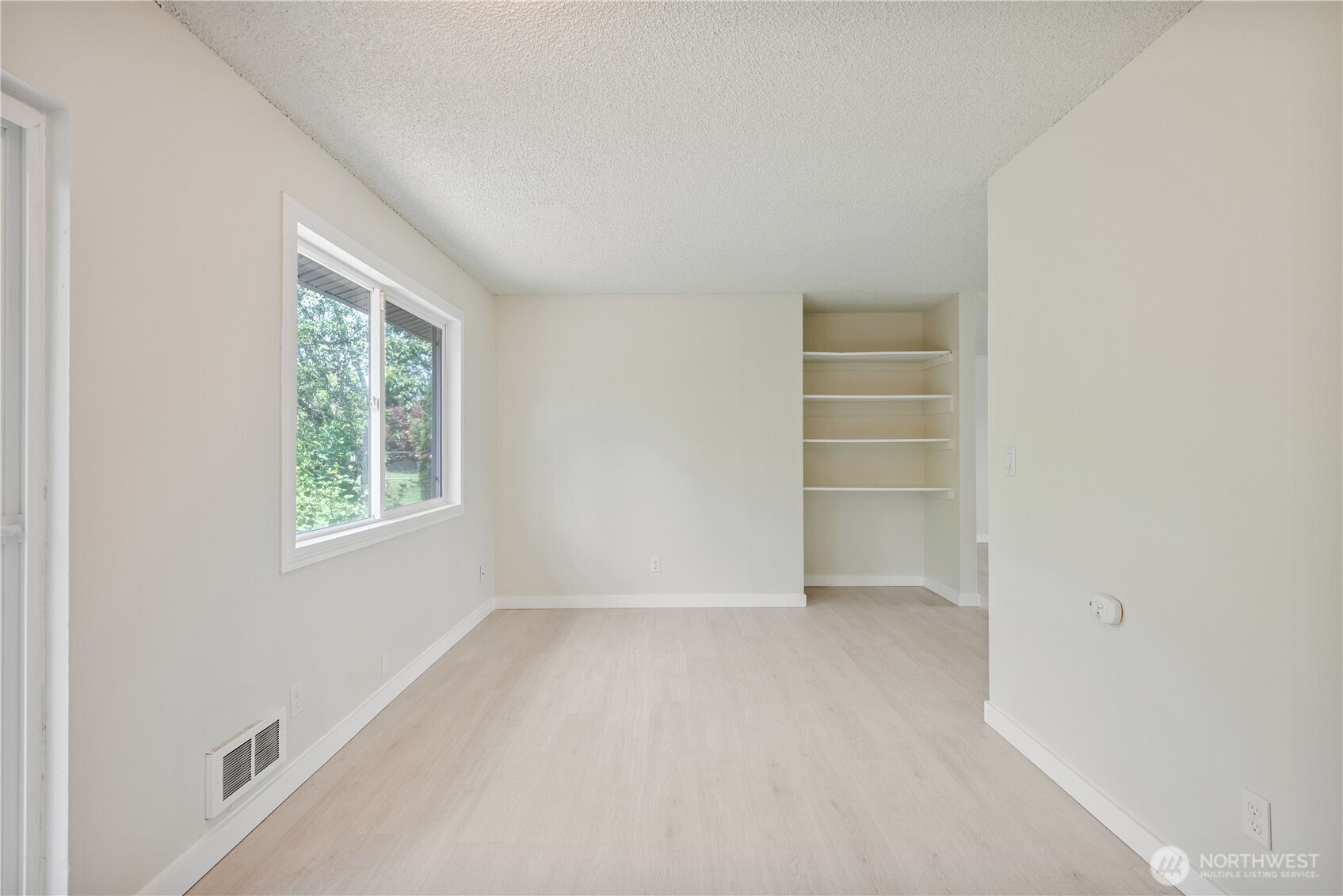 1703 33rd Avenue Property Photo 10