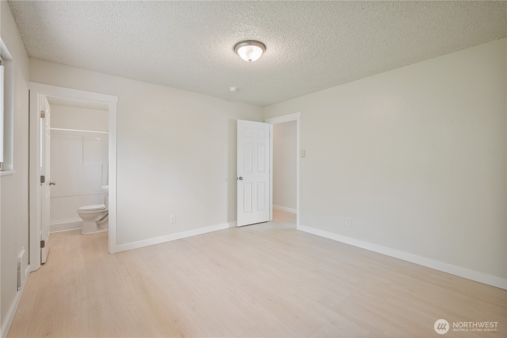 1703 33rd Avenue Property Photo 12
