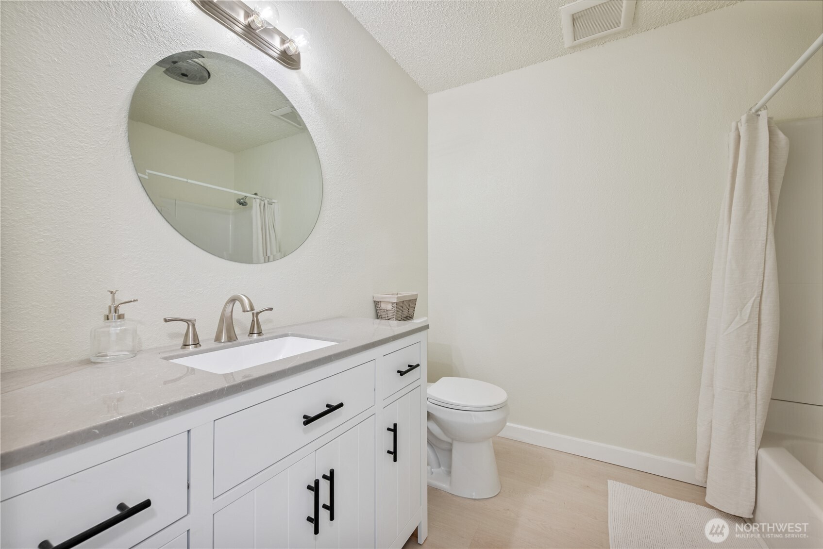 1703 33rd Avenue Property Photo 18