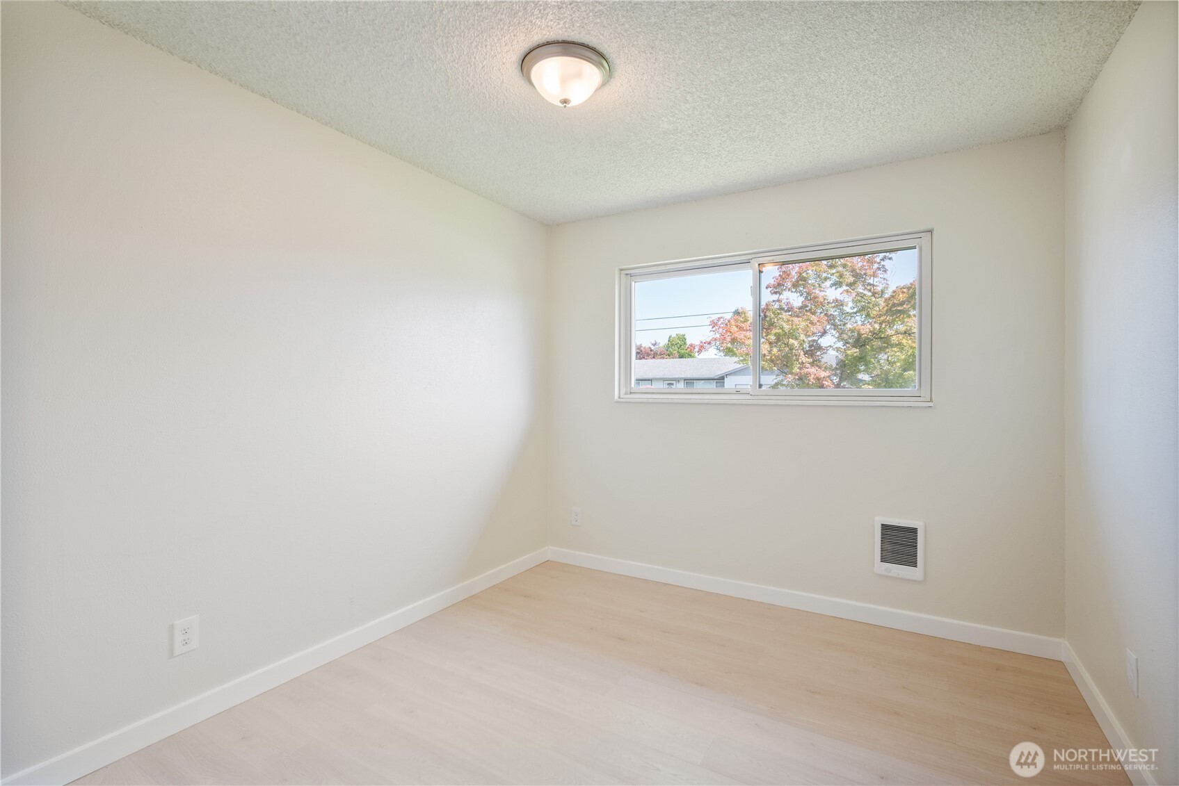 1703 33rd Avenue Property Photo 19