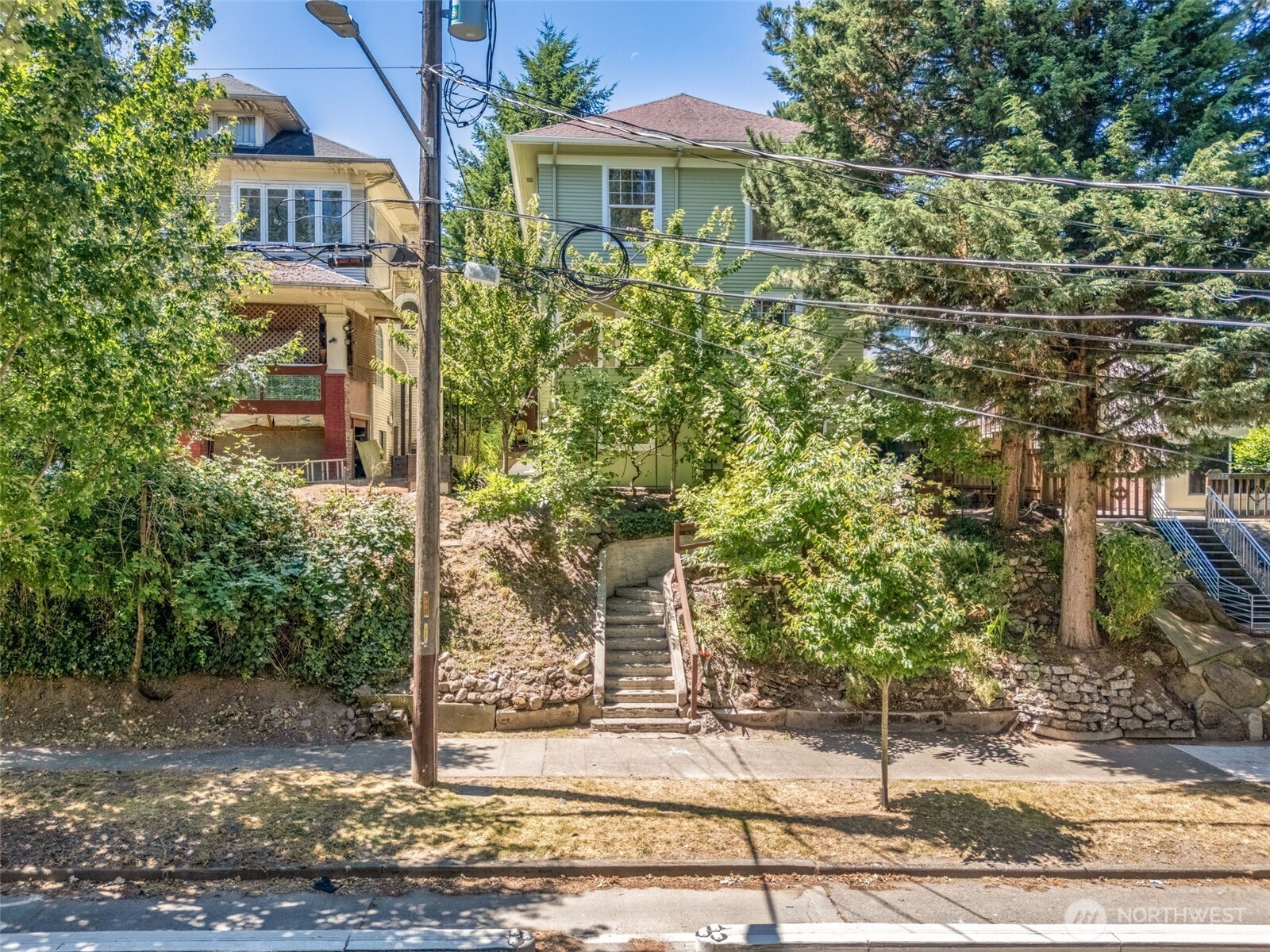 2021 15th Avenue Property Photo 2