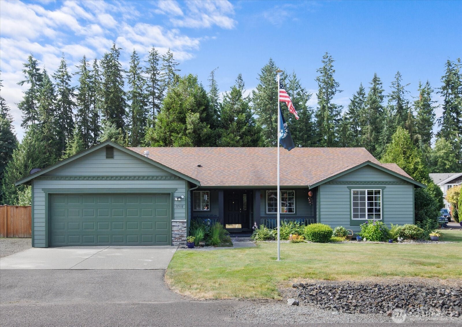 17118 103rd Place Property Photo 1