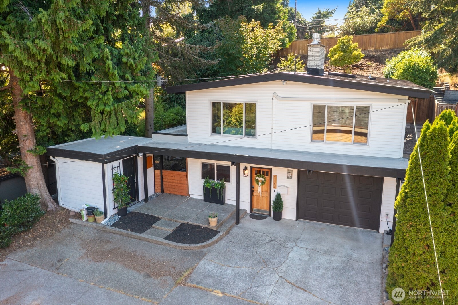 11123 34th Place Property Photo 1