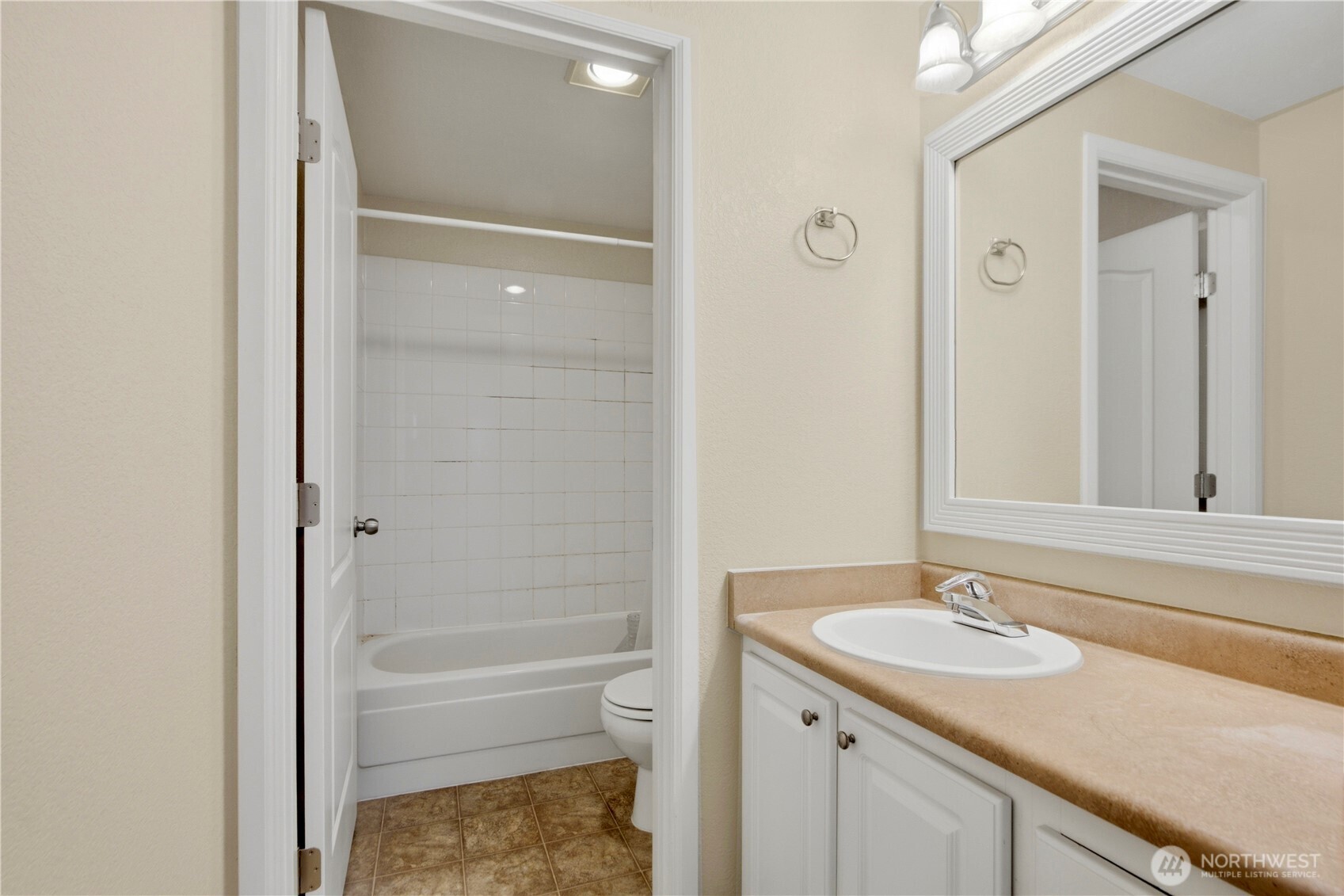 1003 156th Avenue 308 Property Photo 13