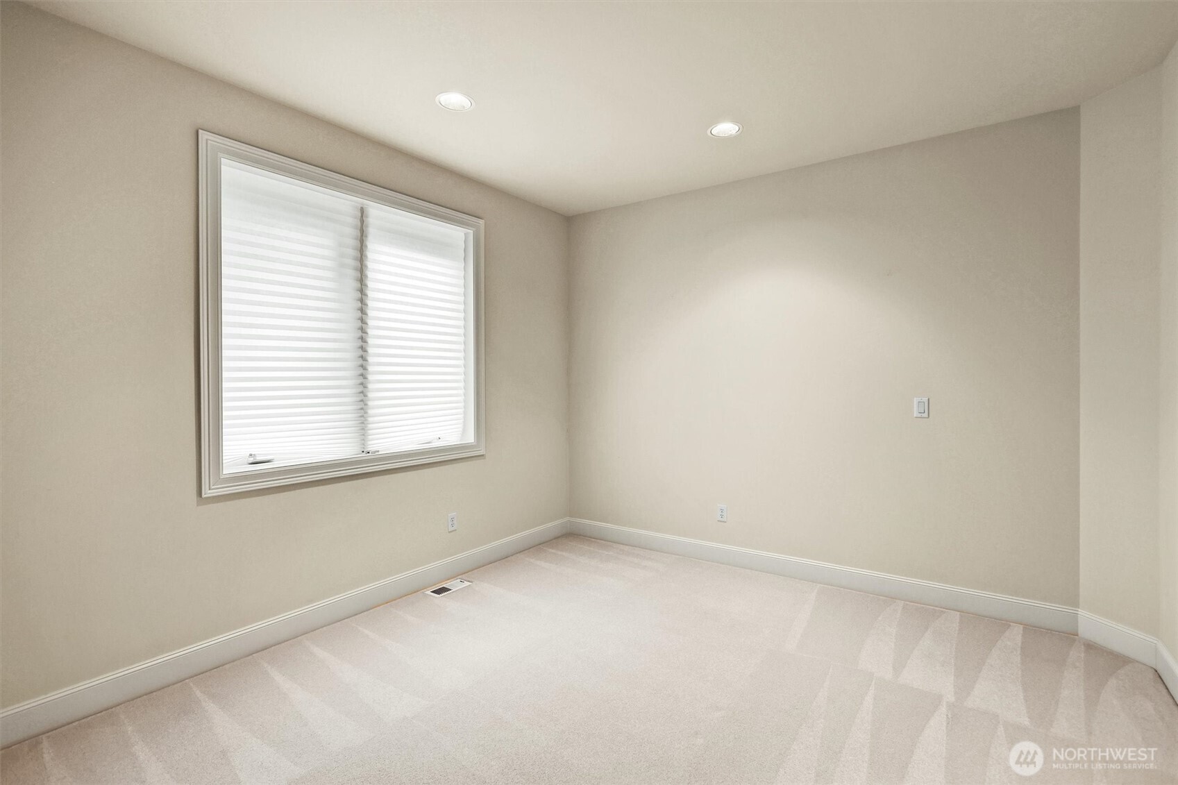 8225 155th Avenue Property Photo 24