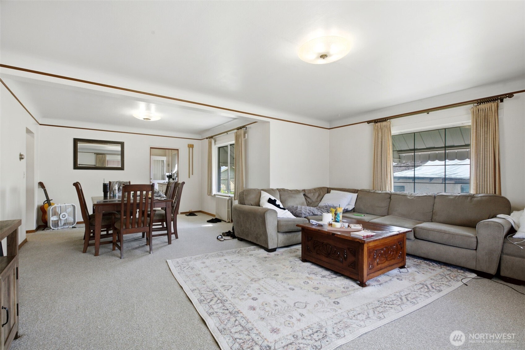 1409 W Yakima Avenue Property Photo 3