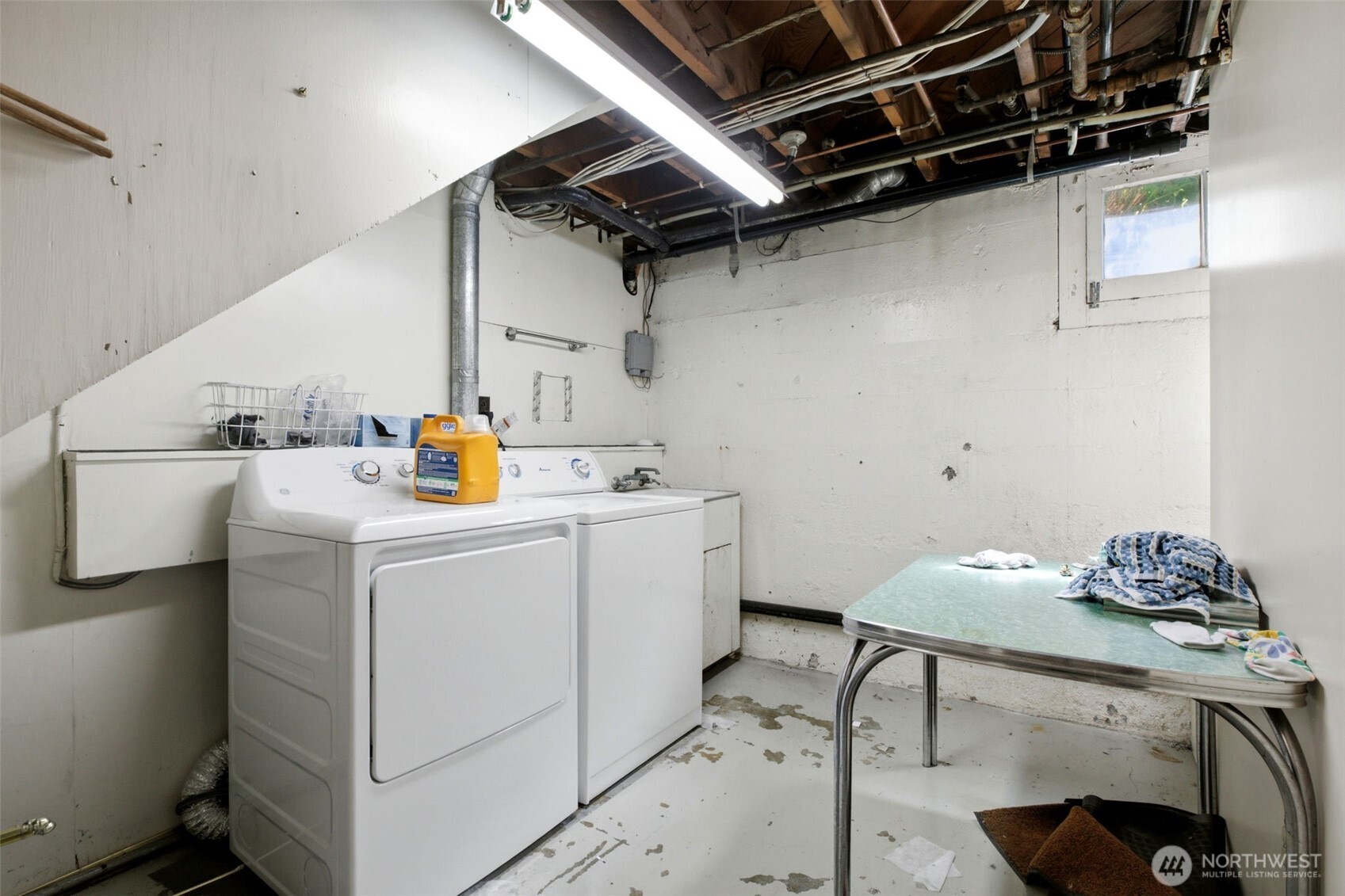 1409 W Yakima Avenue Property Photo 9