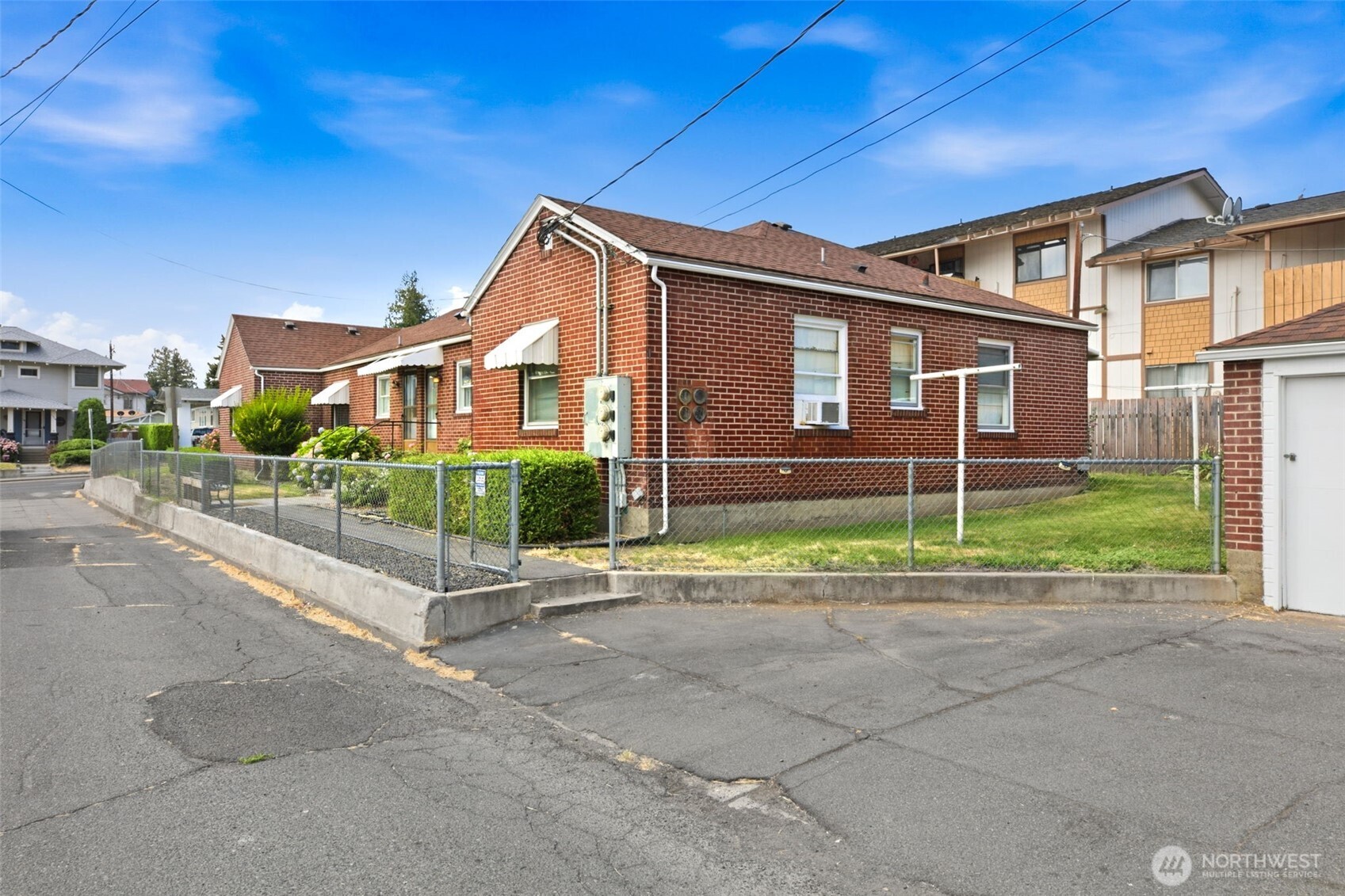 1409 W Yakima Avenue Property Photo 26
