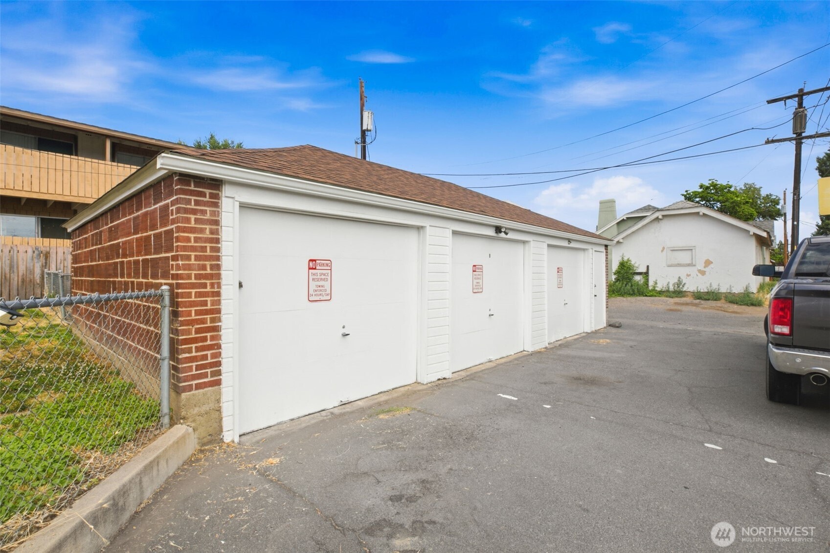 1409 W Yakima Avenue Property Photo 27