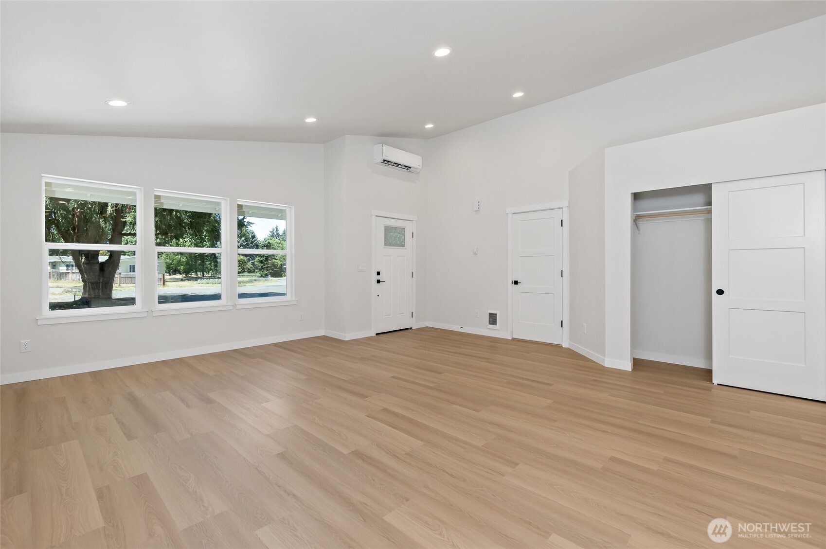 21913 127th Street Ct Property Photo 5