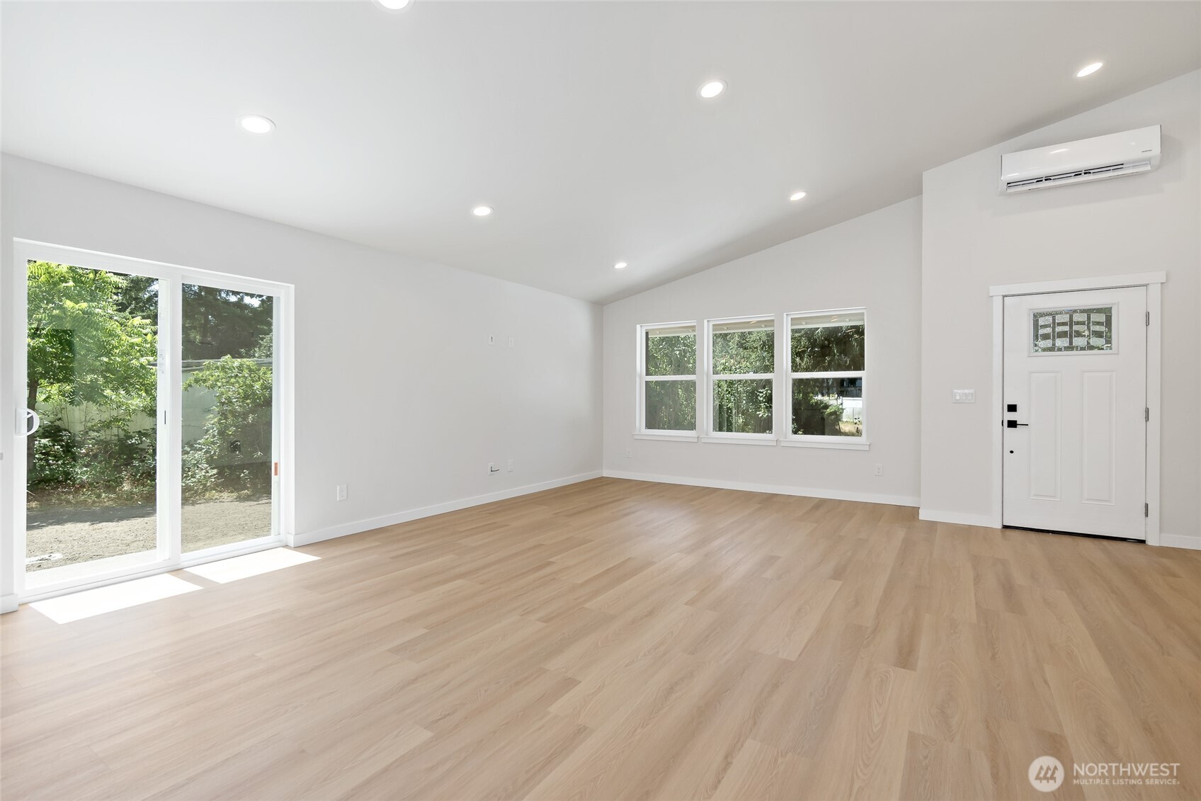 21913 127th Street Ct Property Photo 6