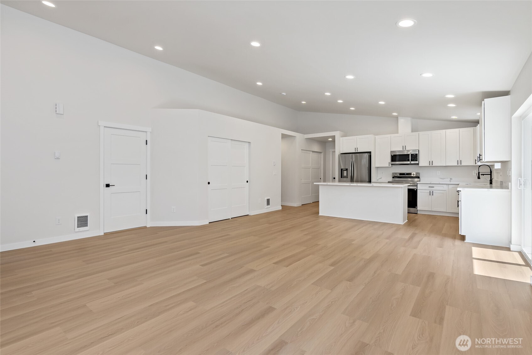 21913 127th Street Ct Property Photo 8