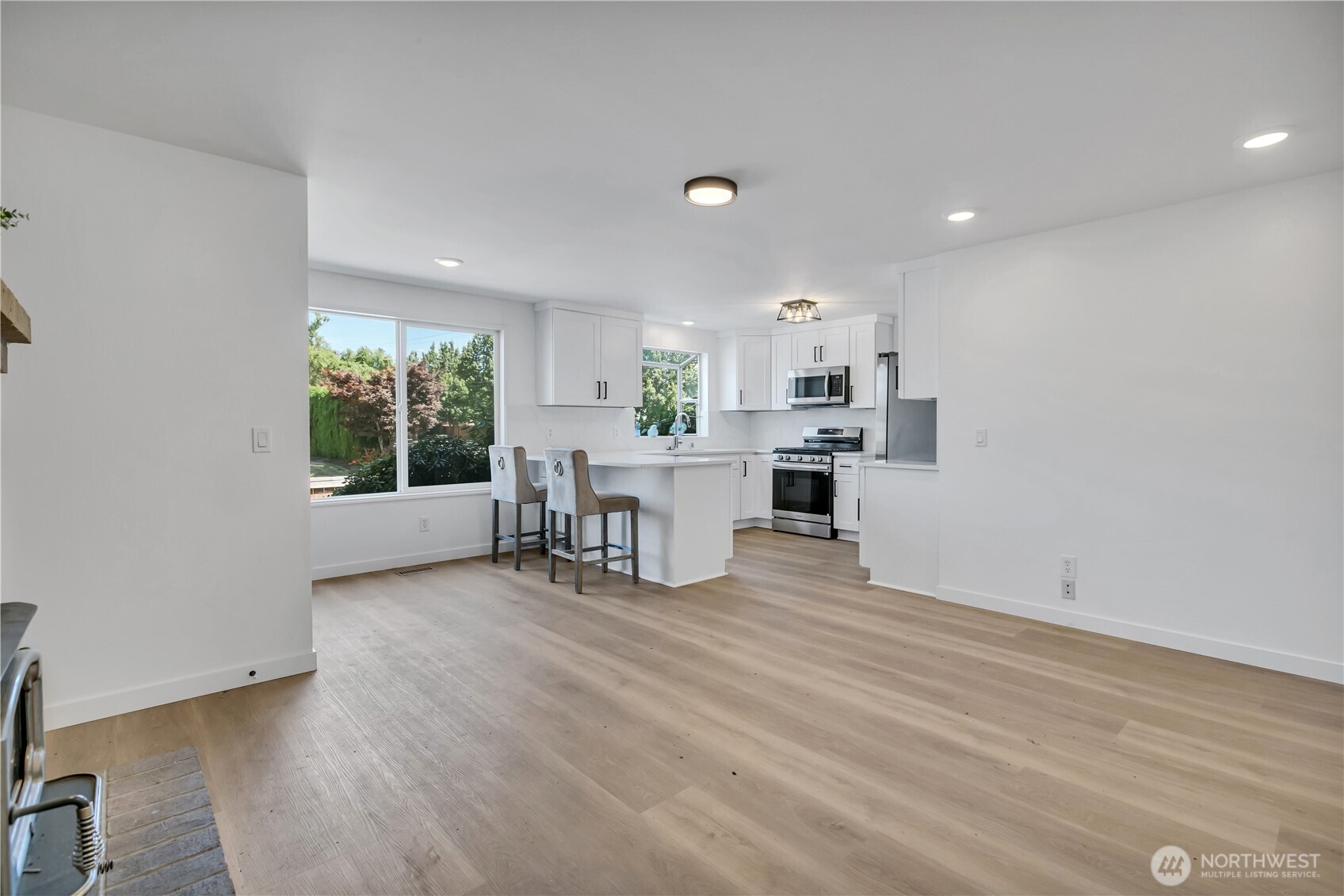 101 Jewell Street Property Photo 6