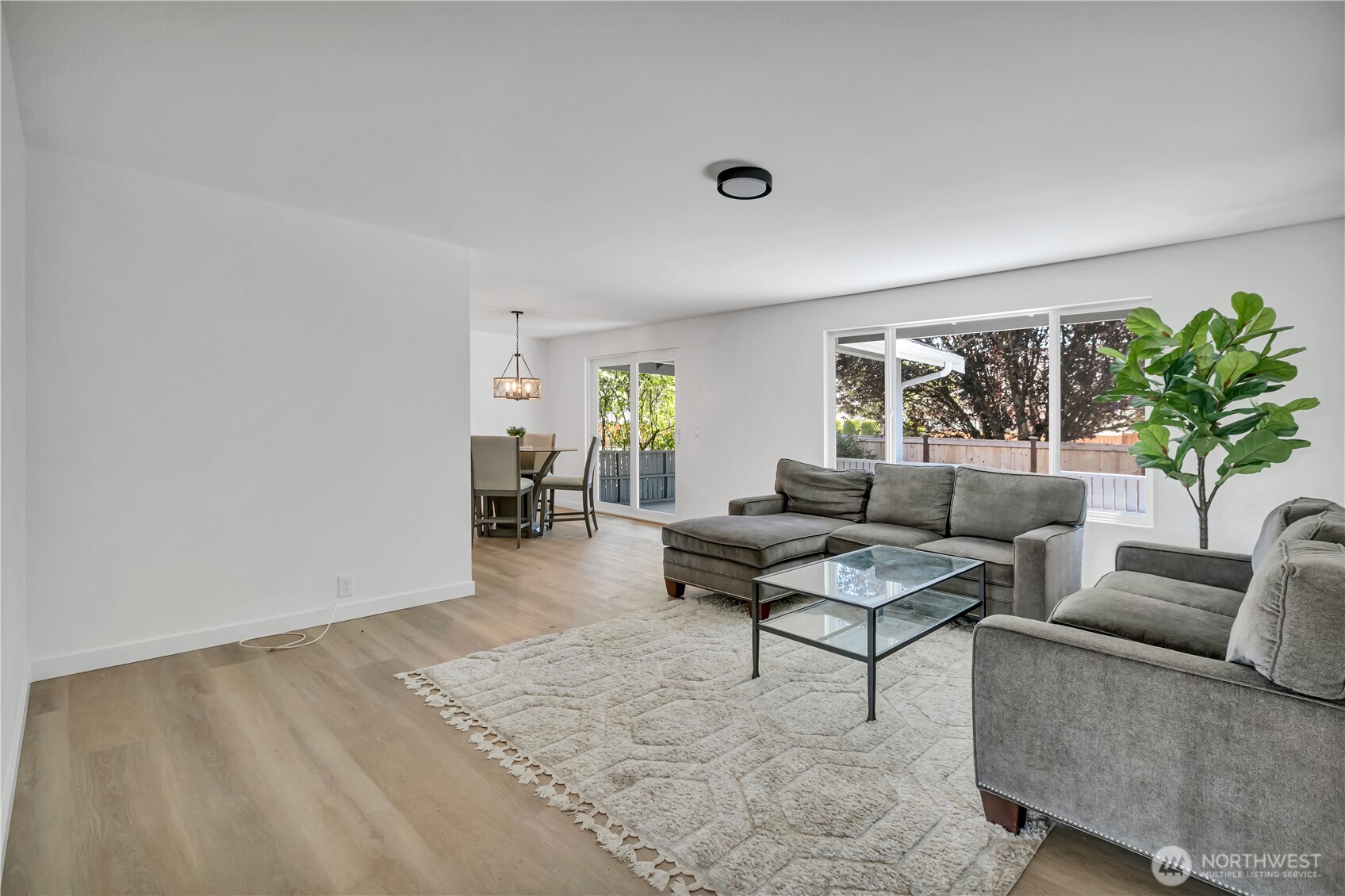 101 Jewell Street Property Photo 7