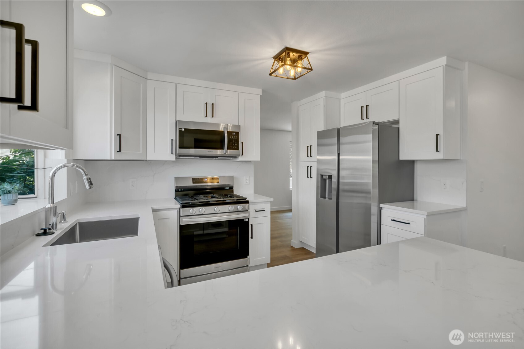 101 Jewell Street Property Photo 11