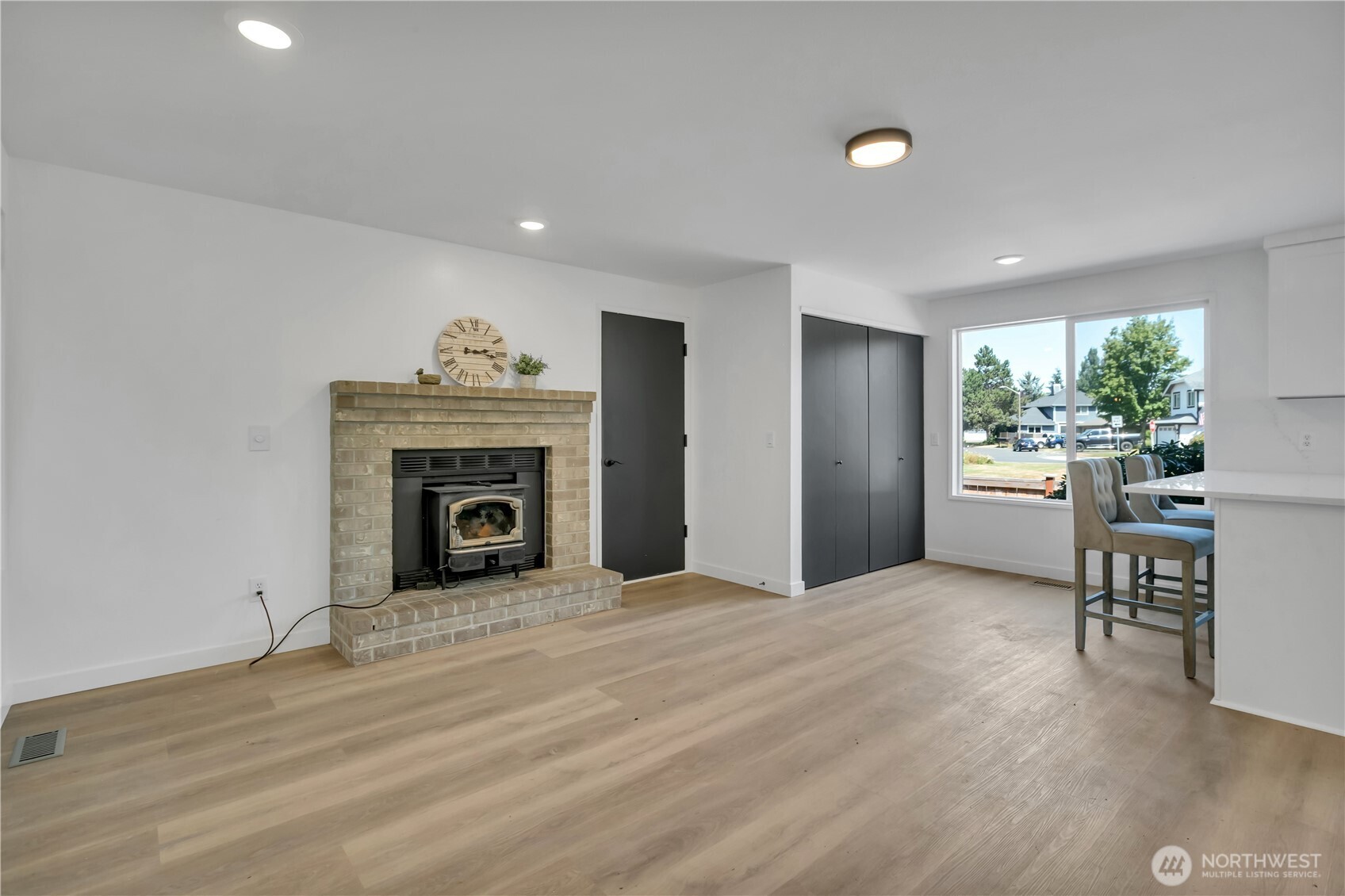 101 Jewell Street Property Photo 12
