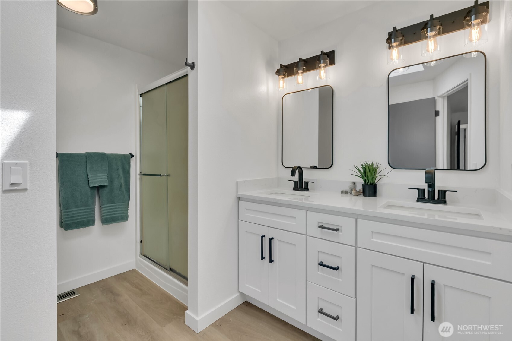 101 Jewell Street Property Photo 14