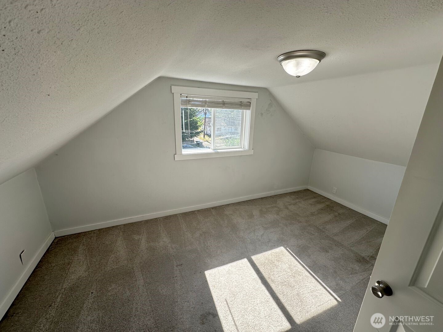416 N 8th Street Property Photo 4