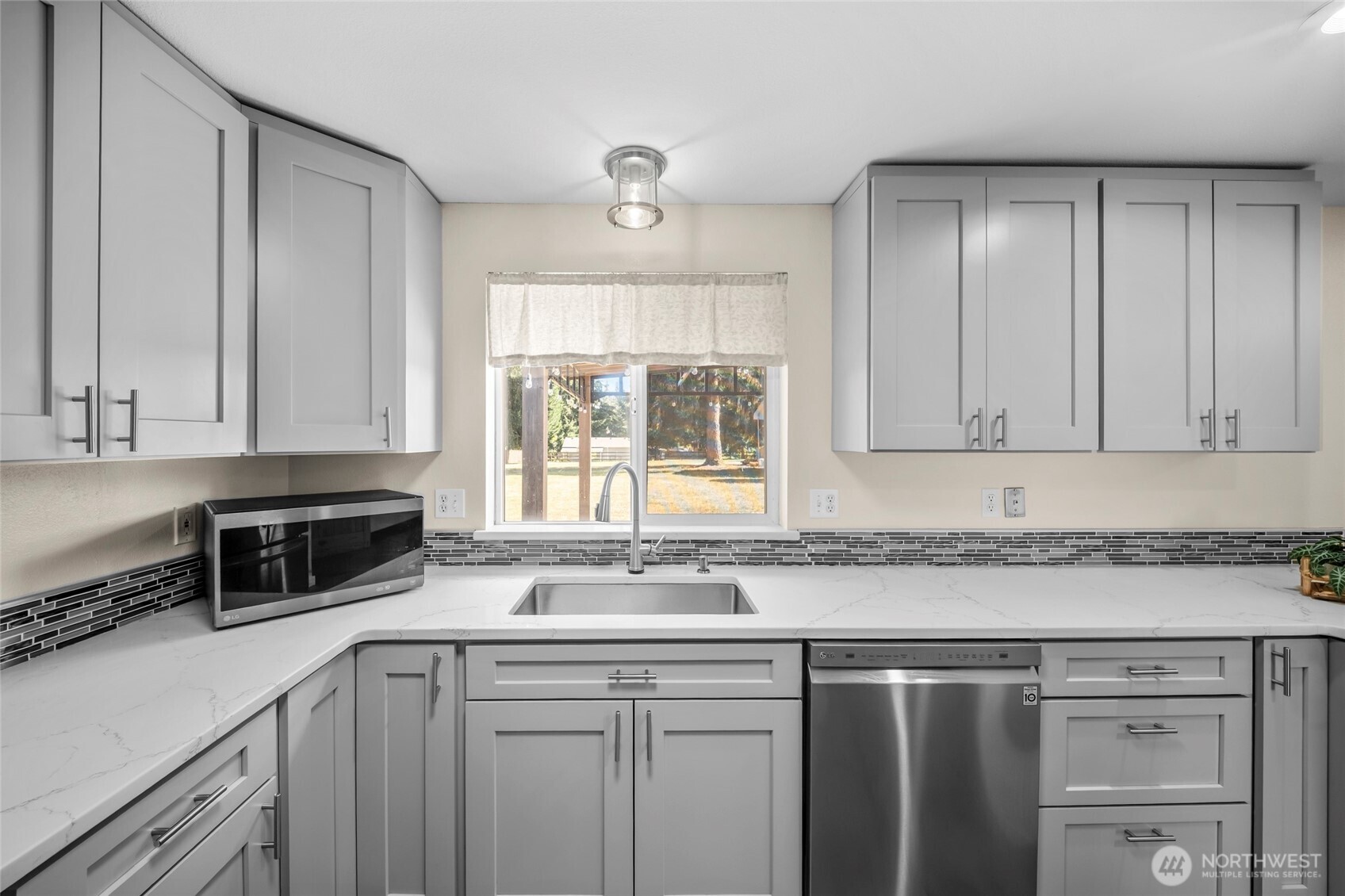 5921 184th Lane Property Photo 12