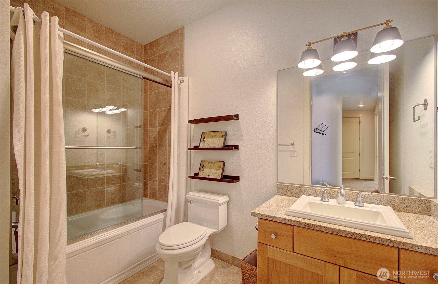 4117 Nw 77th Avenue Property Photo 27