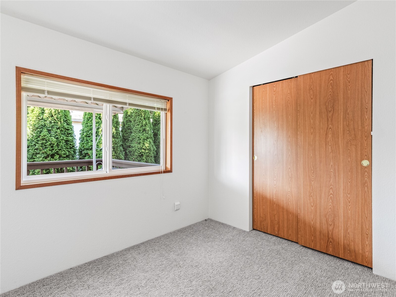 6883 Capricorn Lane Property Photo 25