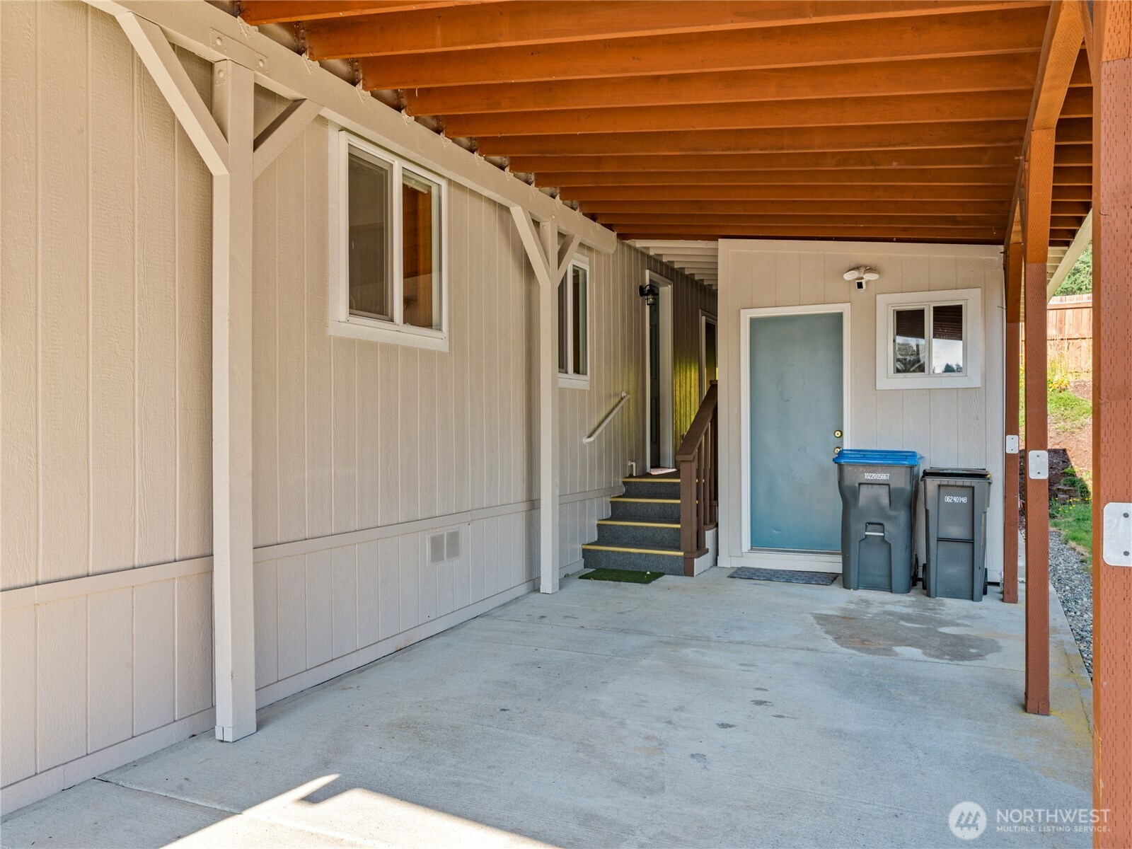 6883 Capricorn Lane Property Photo 29