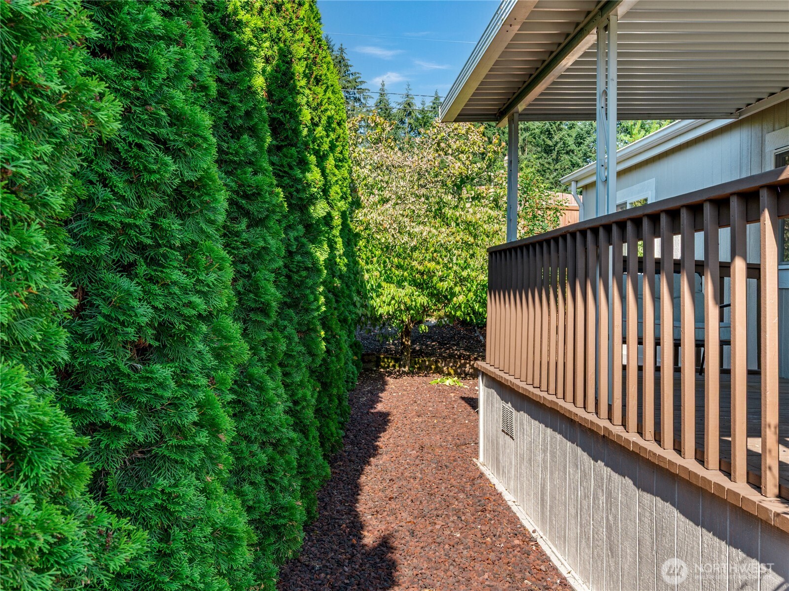 6883 Capricorn Lane Property Photo 32
