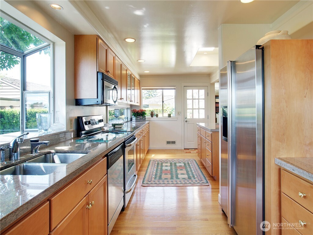 5715 63rd Avenue Property Photo 11
