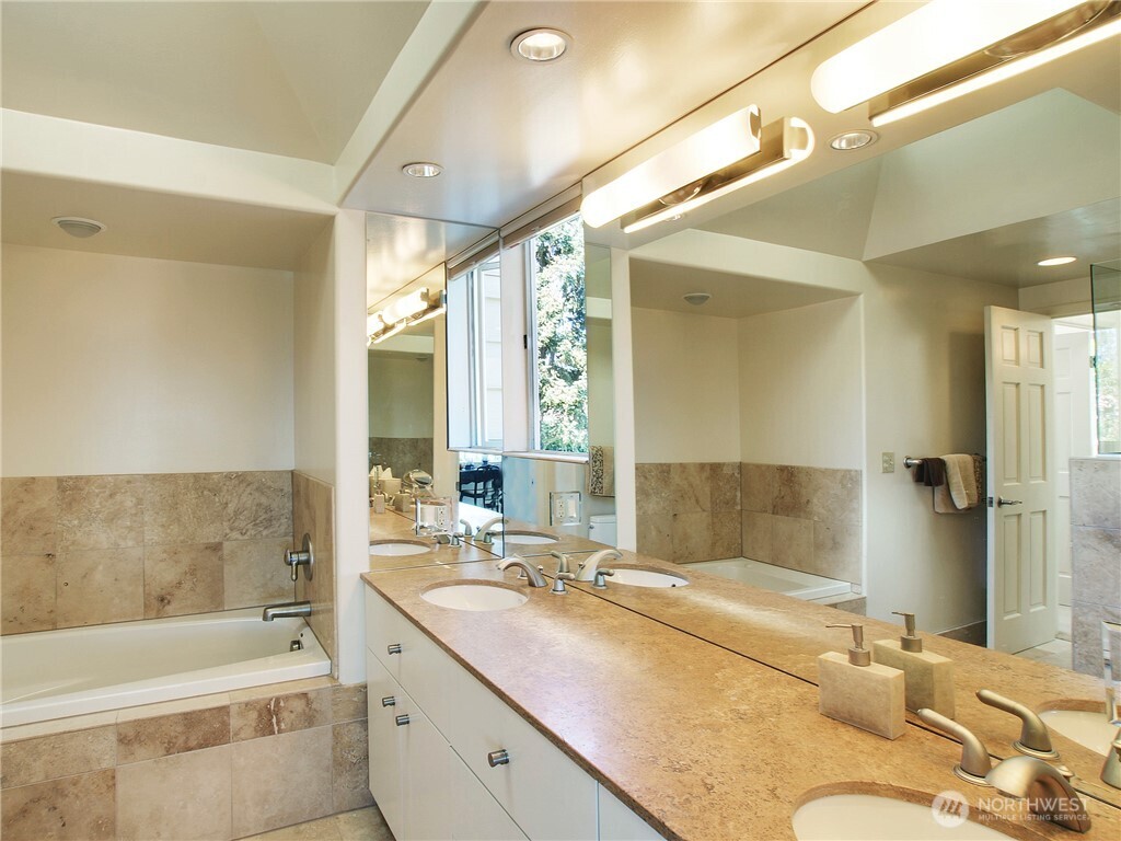 5715 63rd Avenue Property Photo 14