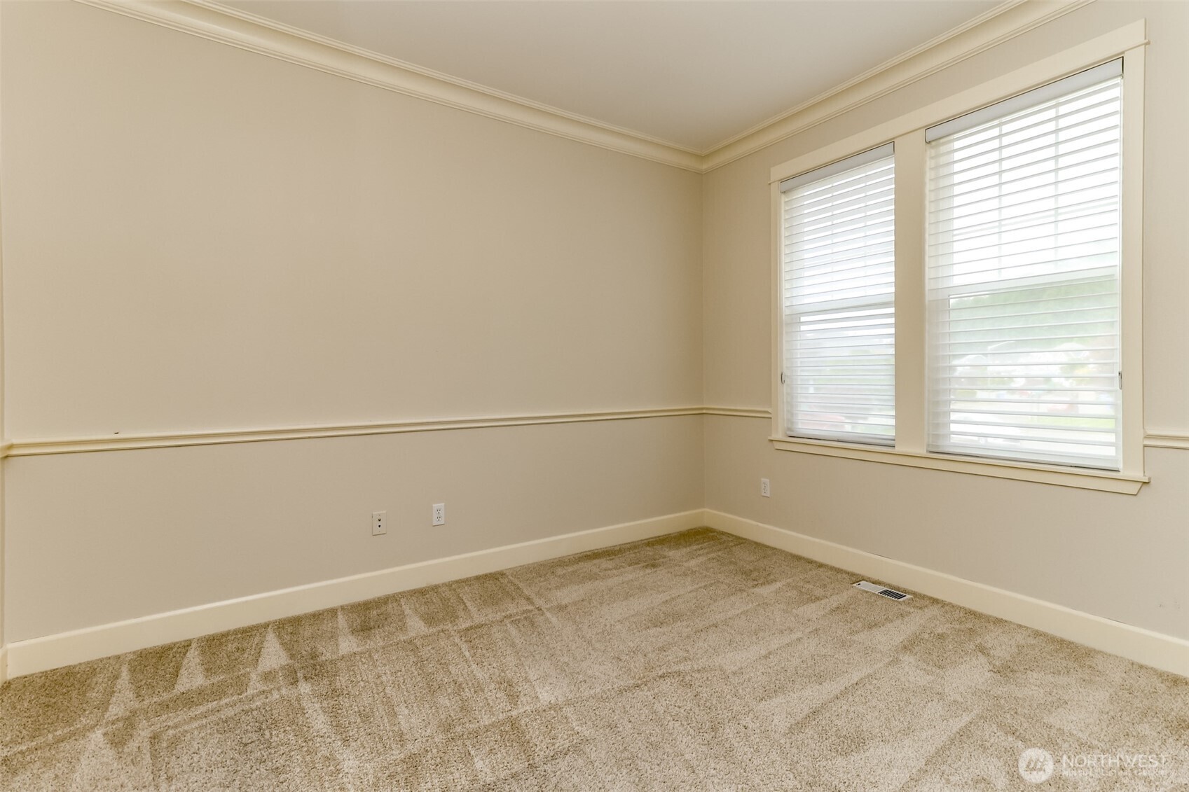 18013 121st Avenue Property Photo 7