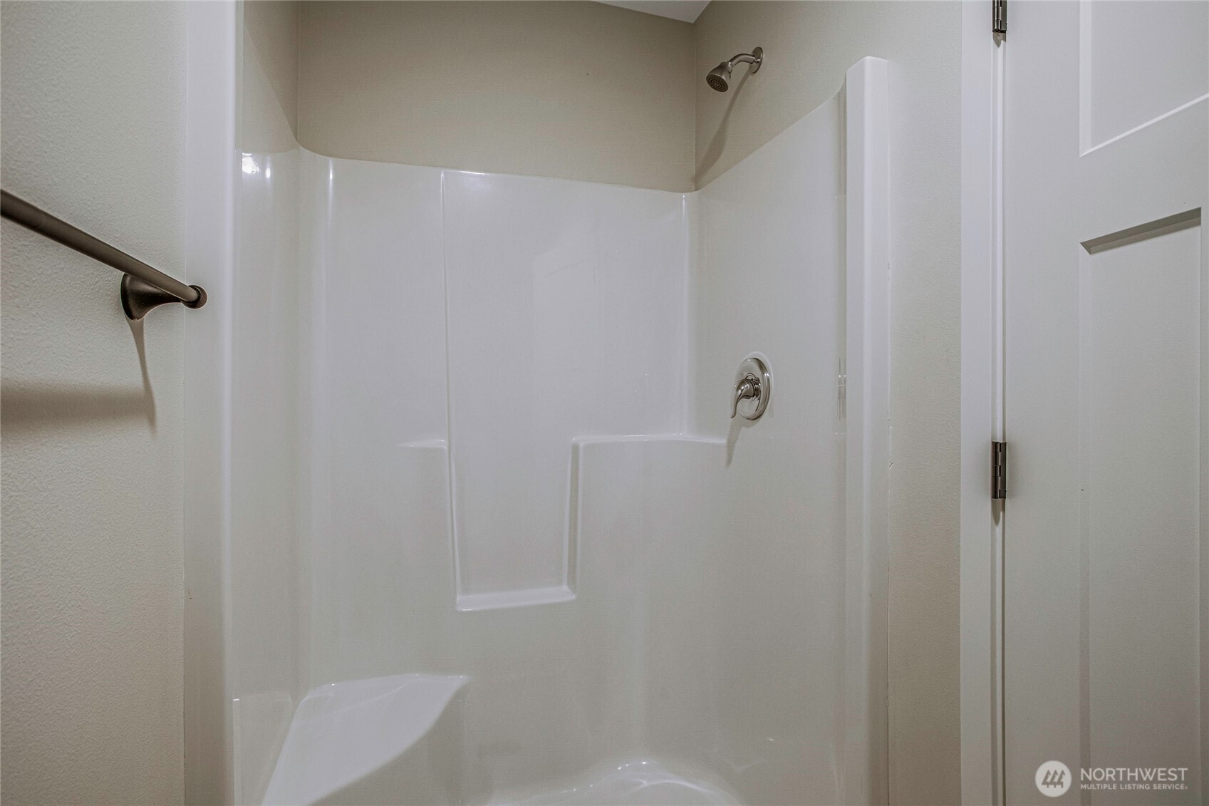 1406 E 51st Street Property Photo 15