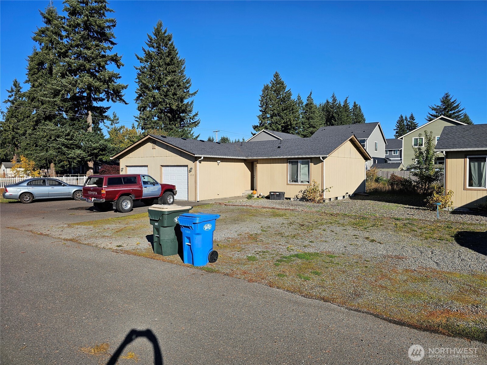 6521 201st Property Photo 9