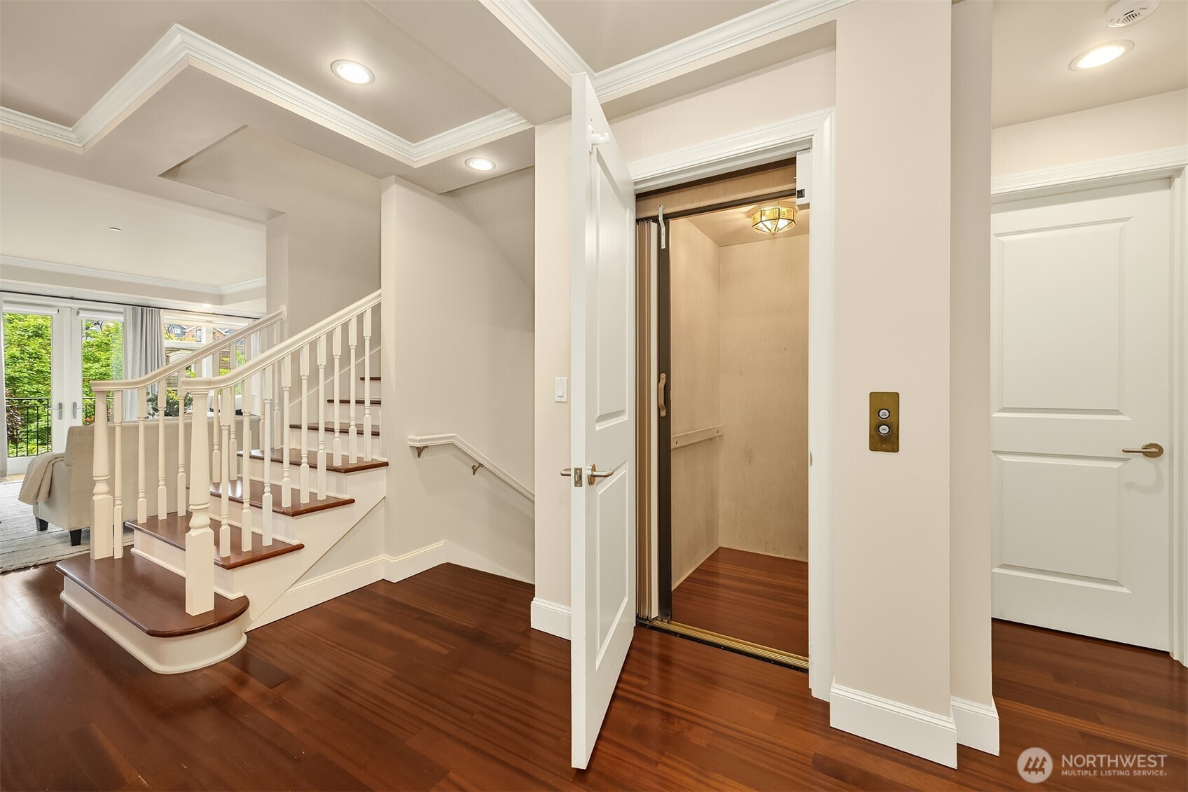 725 Harvard Avenue Property Photo 18