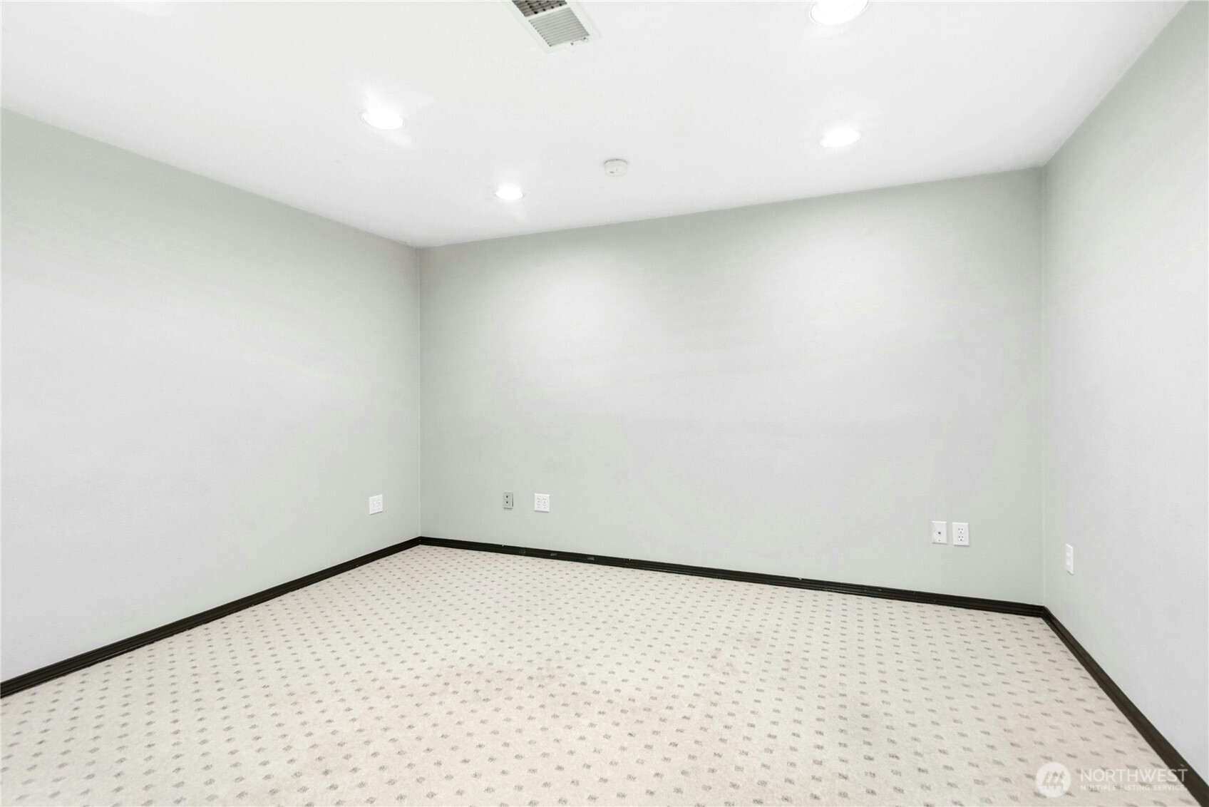 601 12th Avenue E1 Property Photo 38