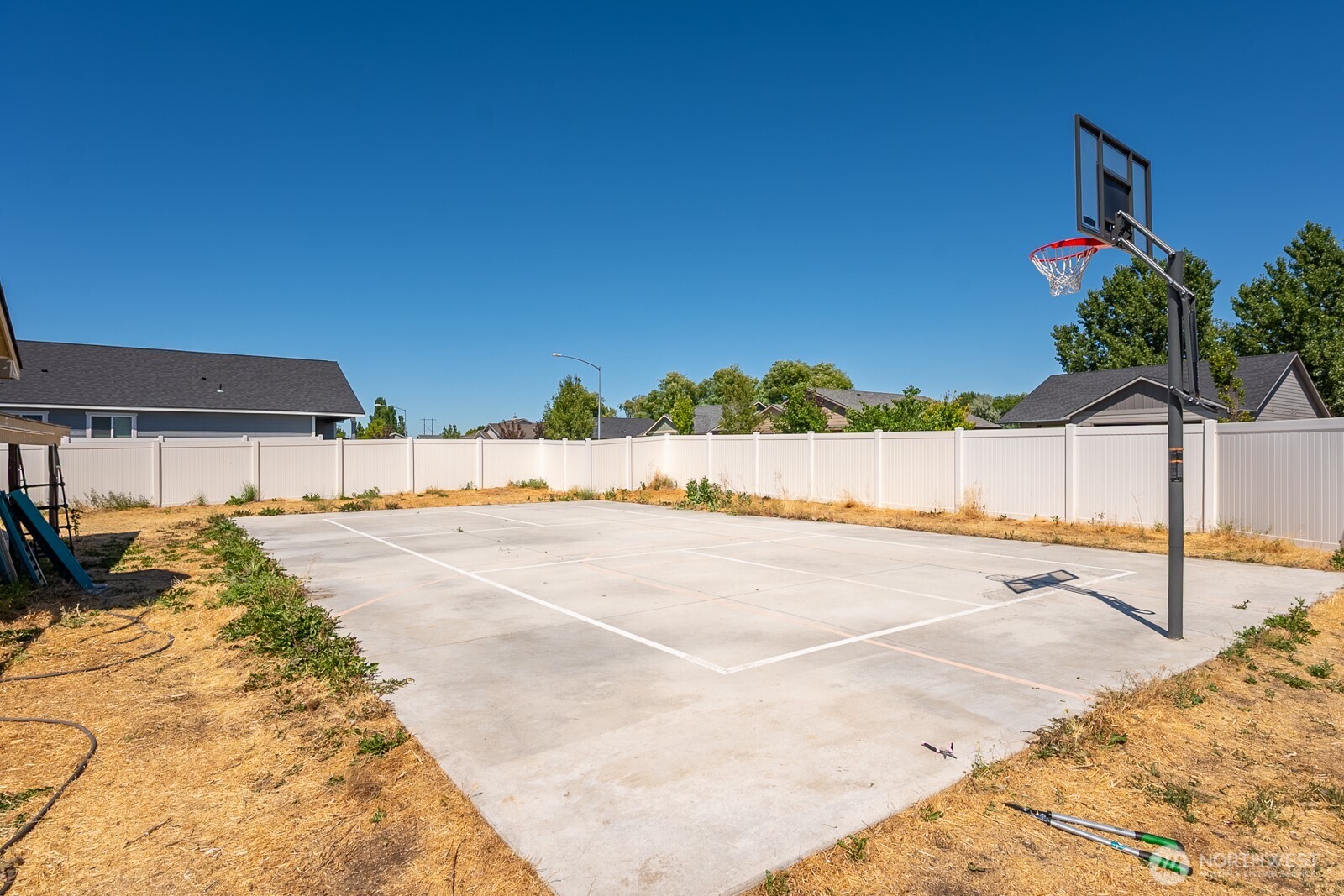 1400 E Nelson Road Property Photo 6