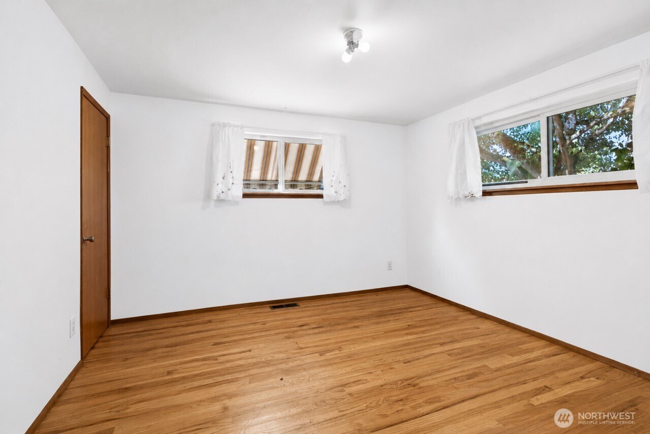 10406 55th Avenue Property Photo 19