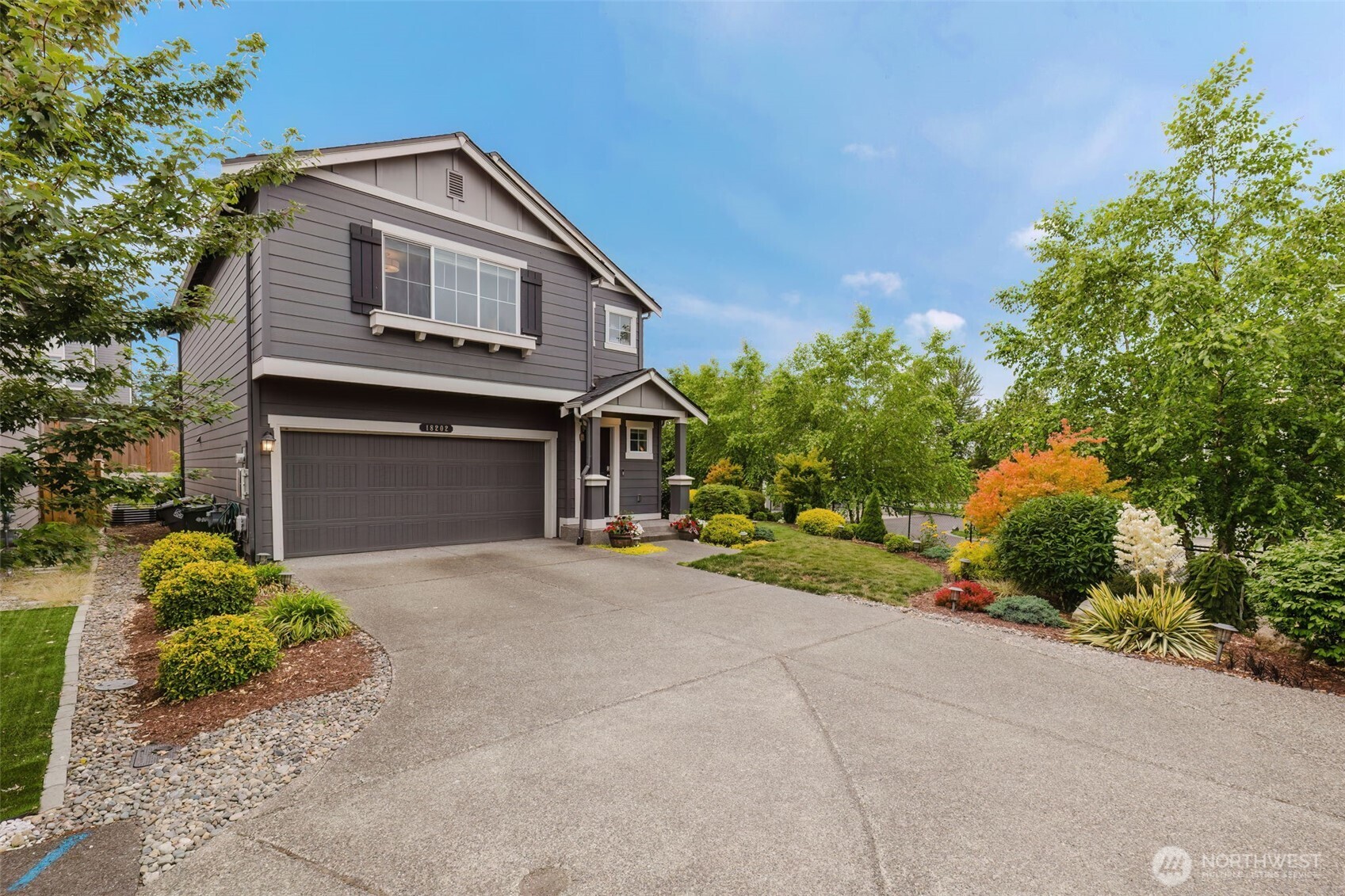 18202 107th Avenue Property Photo 3