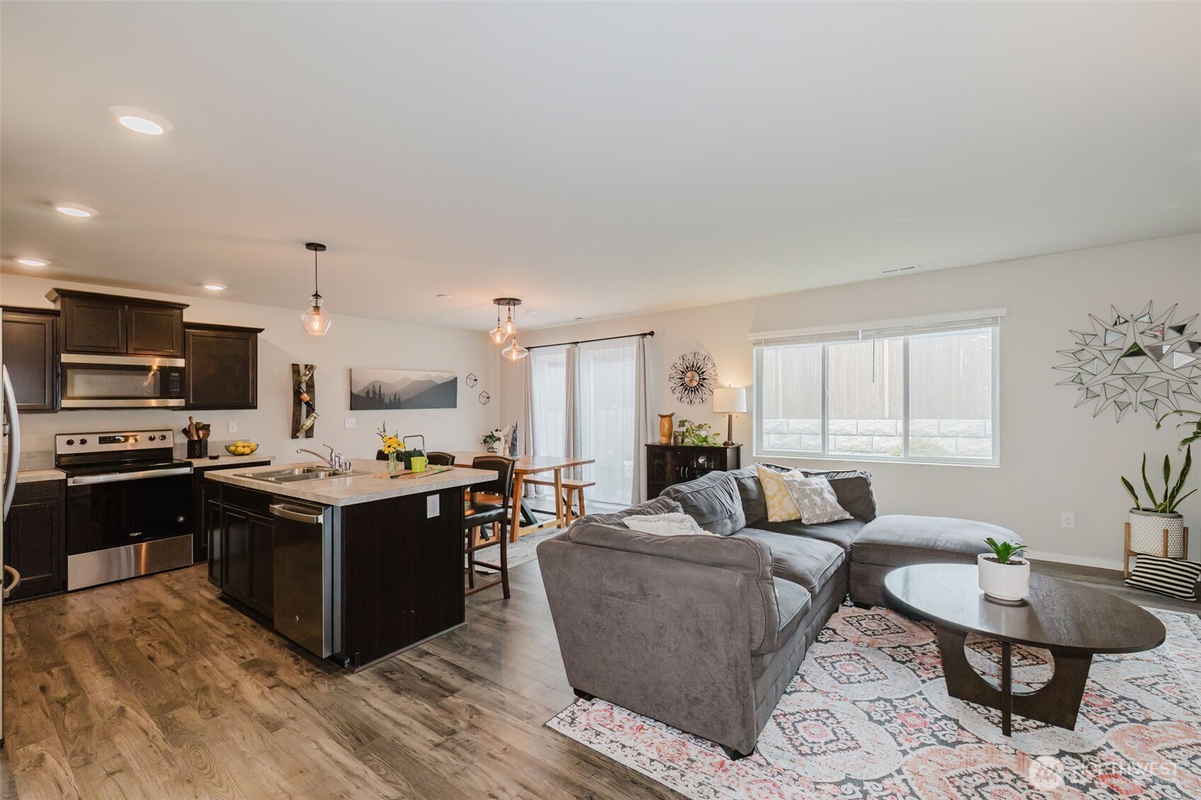 18202 107th Avenue Property Photo 5