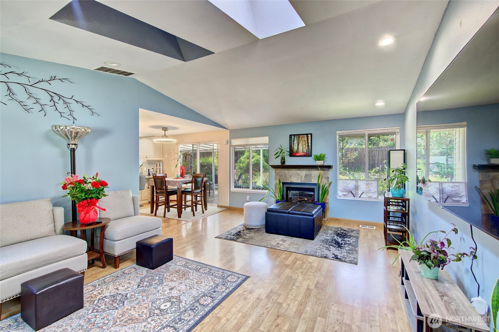 6410 65th Place Property Photo 3