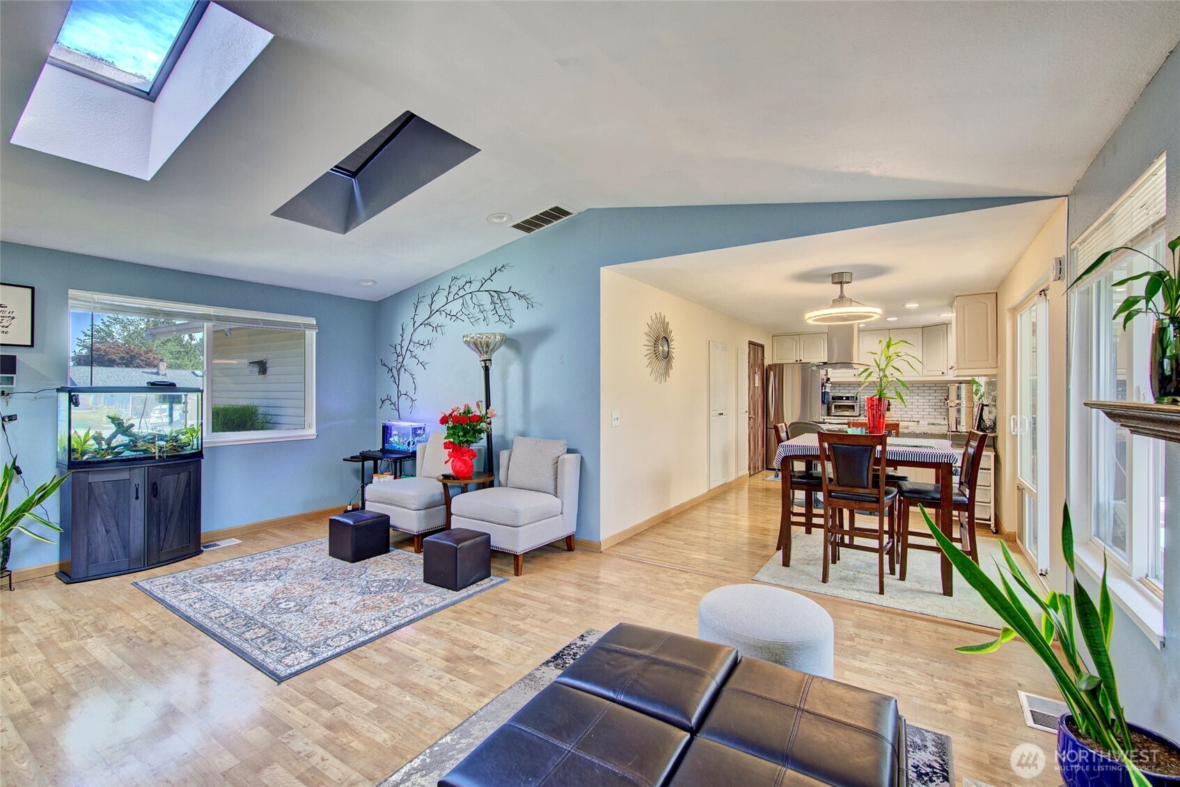 6410 65th Place Property Photo 6
