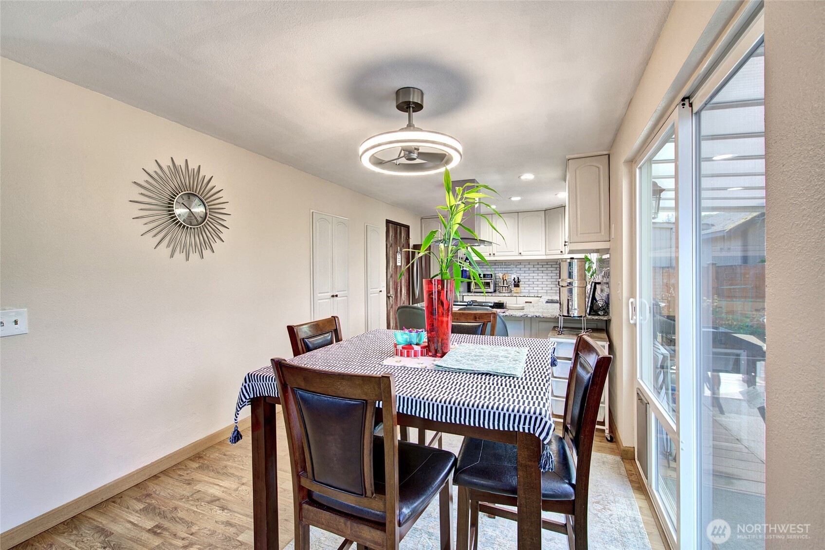 6410 65th Place Property Photo 9