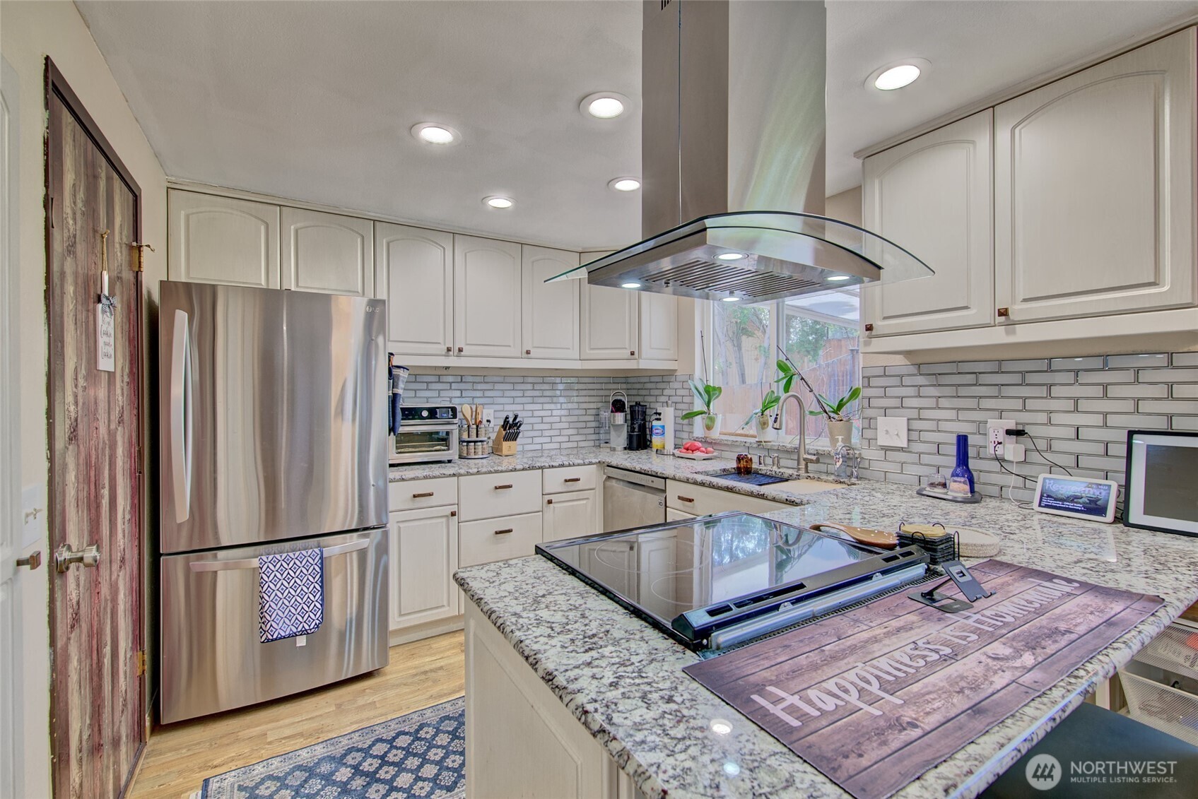 6410 65th Place Property Photo 11