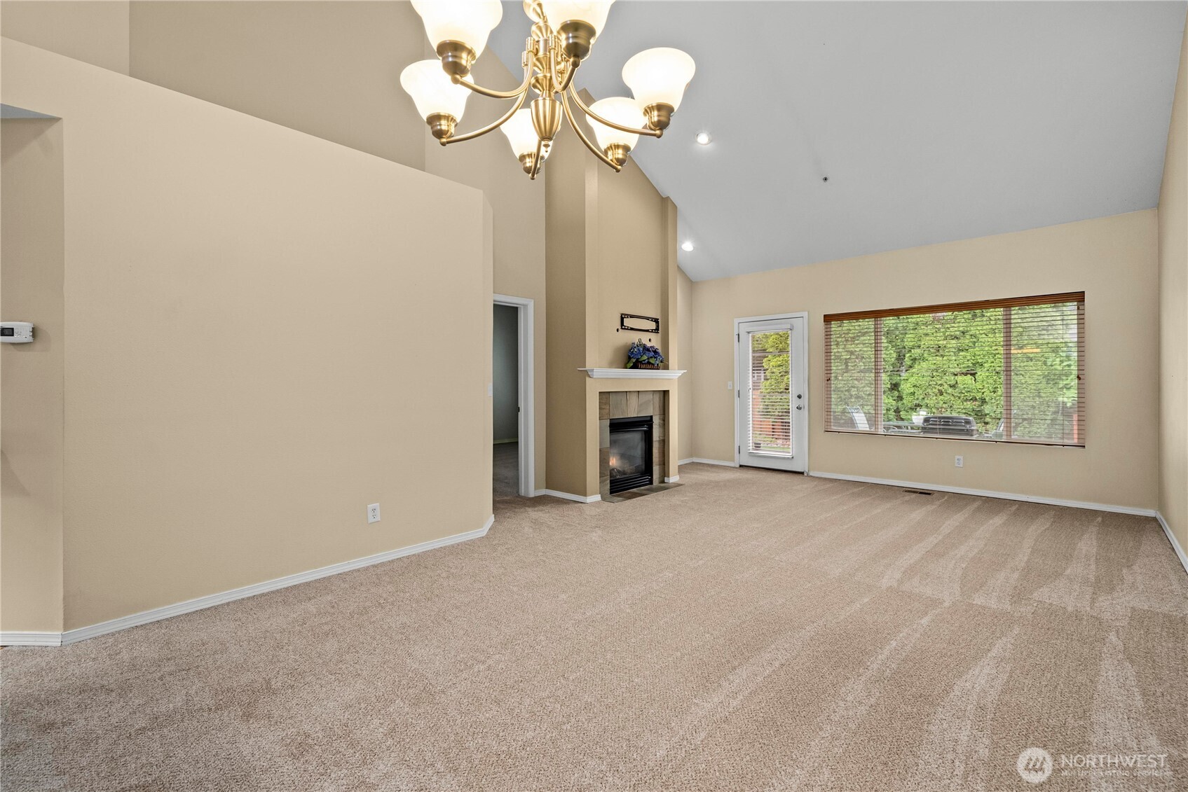 6445 James Avenue B Property Photo 14