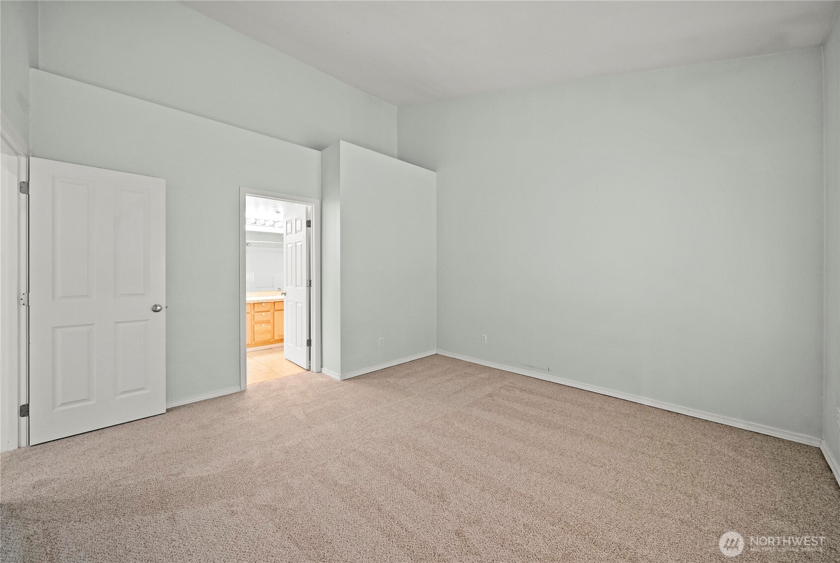 6445 James Avenue B Property Photo 28