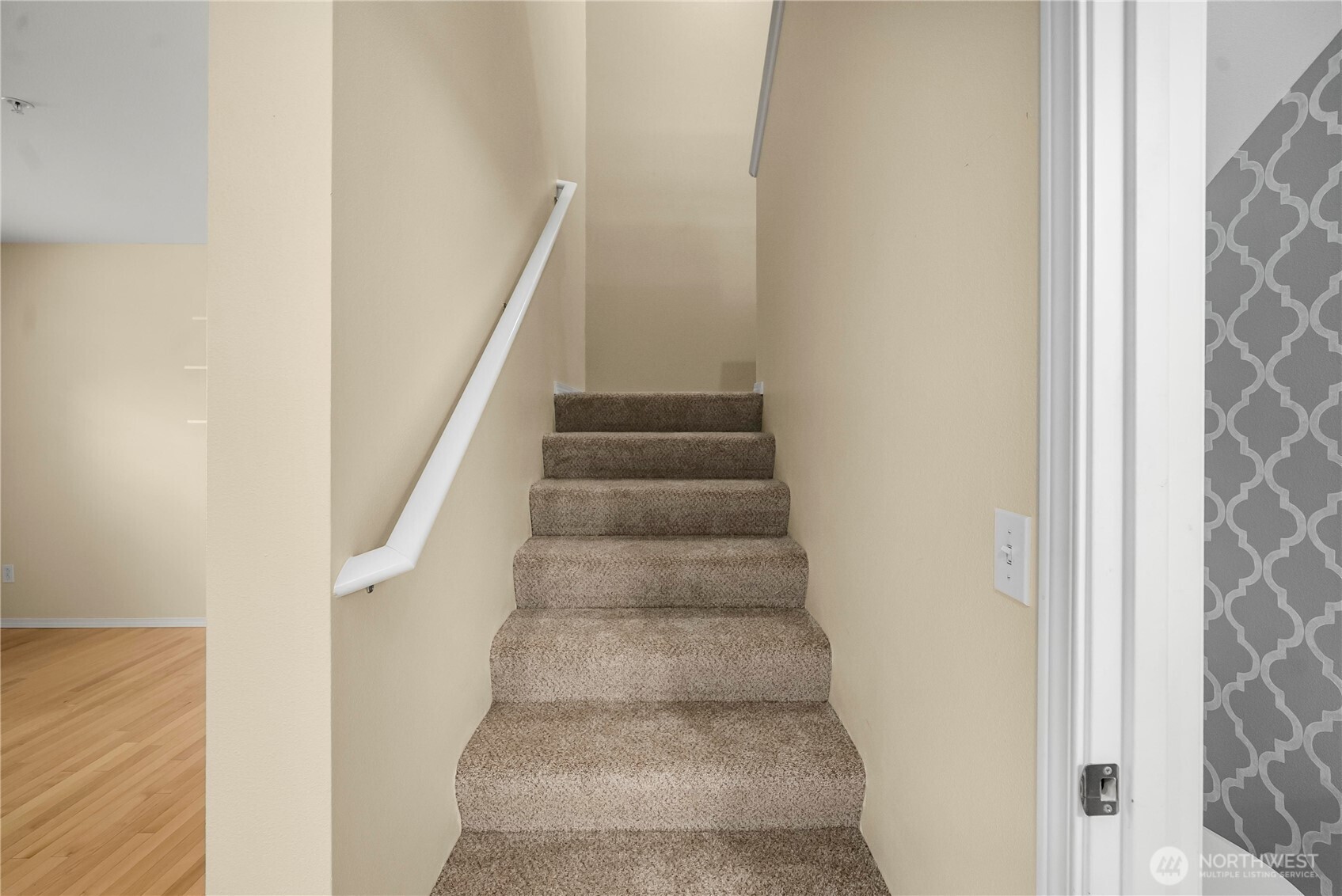6445 James Avenue B Property Photo 30