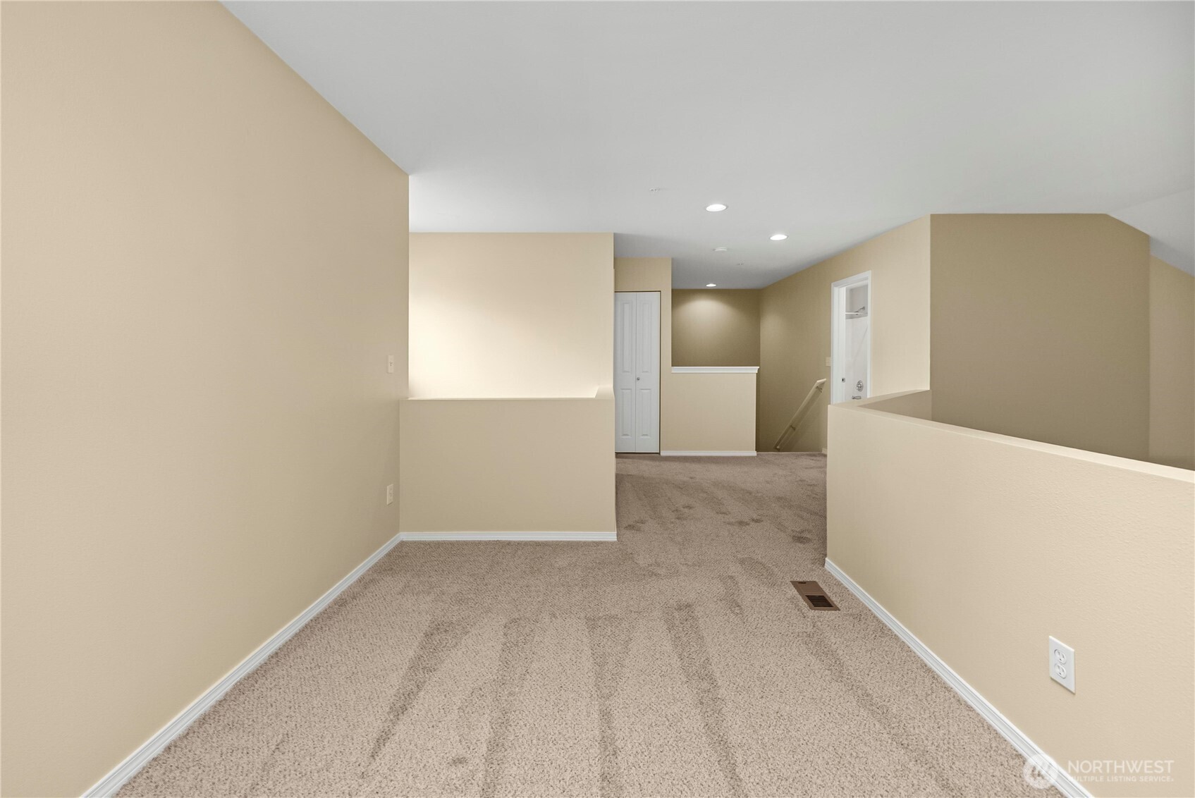 6445 James Avenue B Property Photo 33