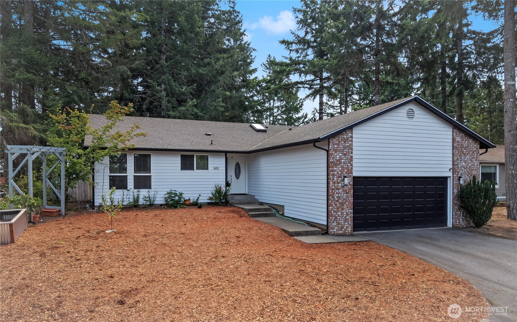 1451 E Old Ranch Road Property Photo 1