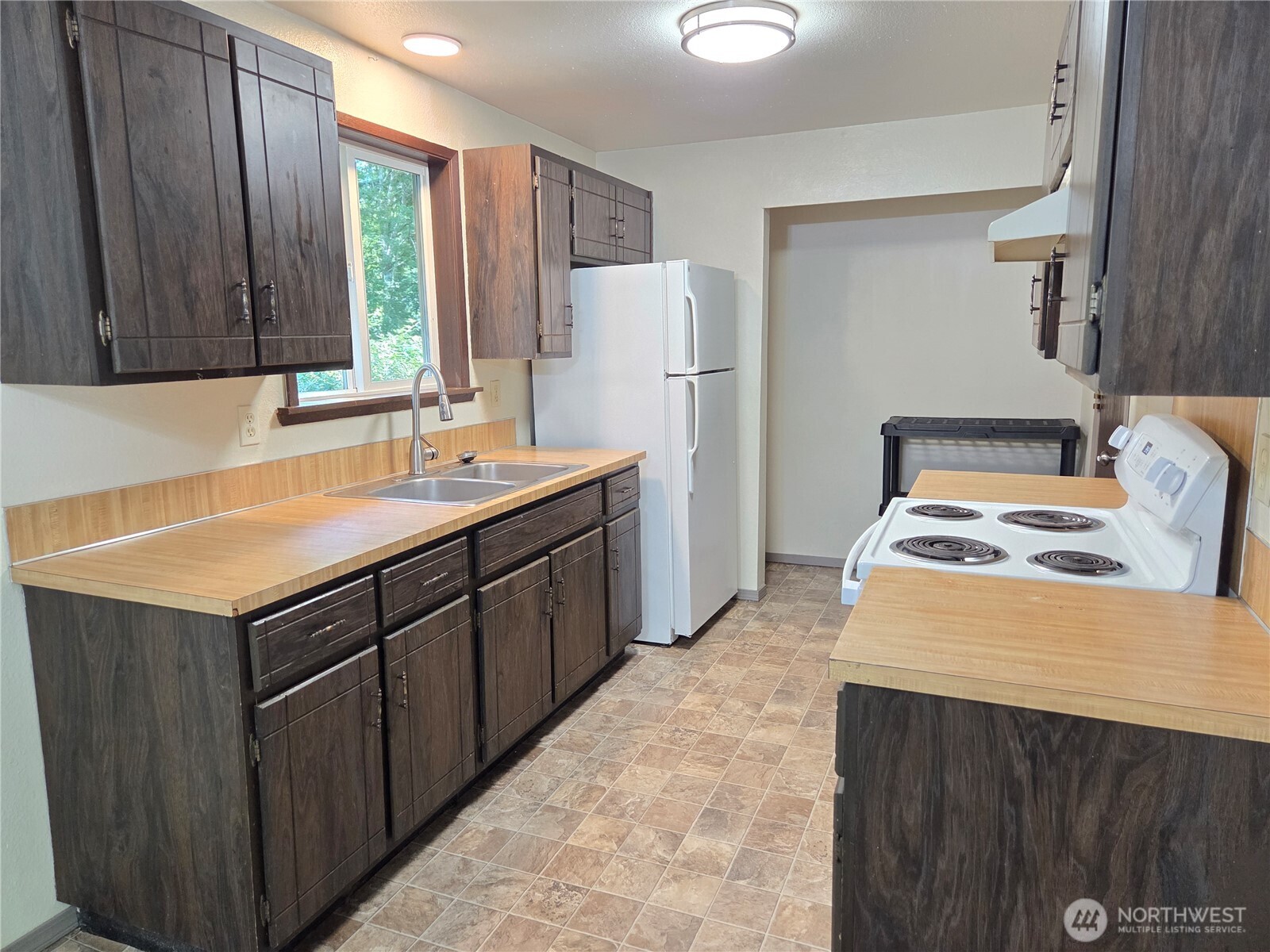 106 Garden Hill Road Property Photo 8