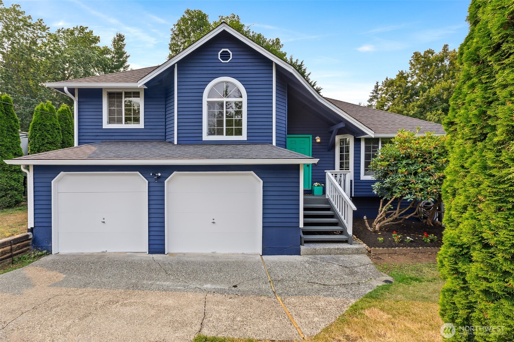 1602 151st Place Property Photo 2